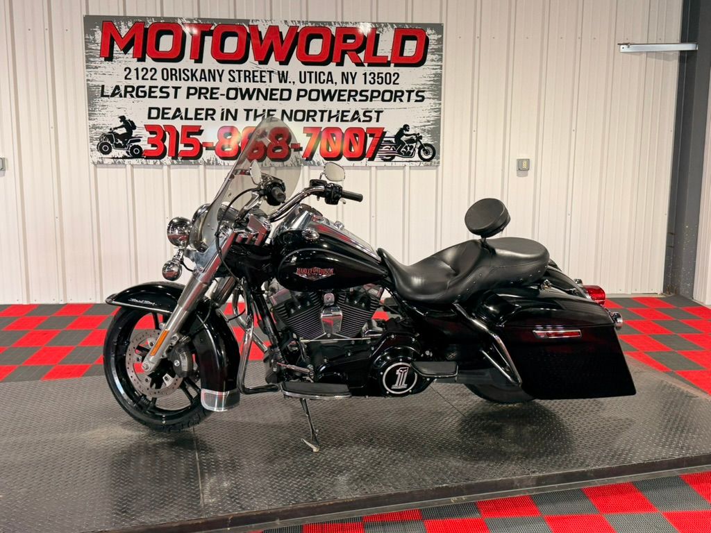 2015 Harley-Davidson Road King® 9