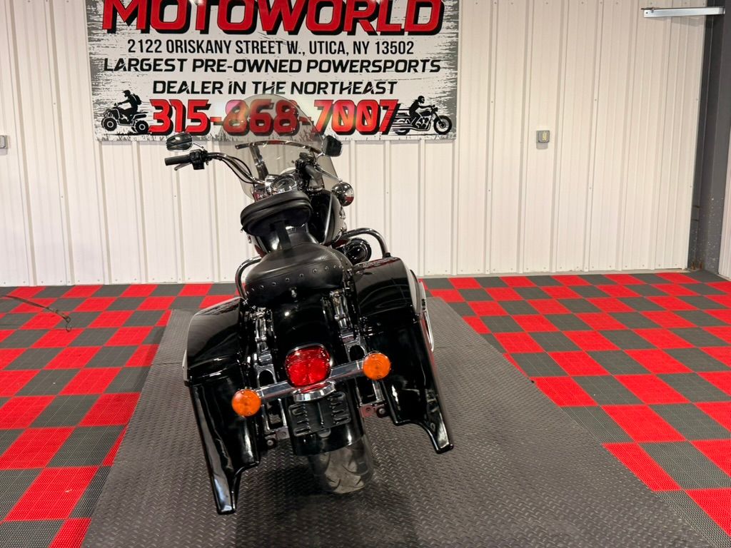 2015 Harley-Davidson Road King® 12