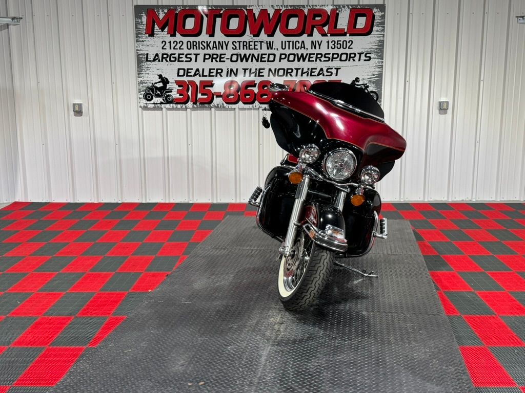 2005 Harley-Davidson FLHTCUI Ultra Classic® Electra Glide® 8