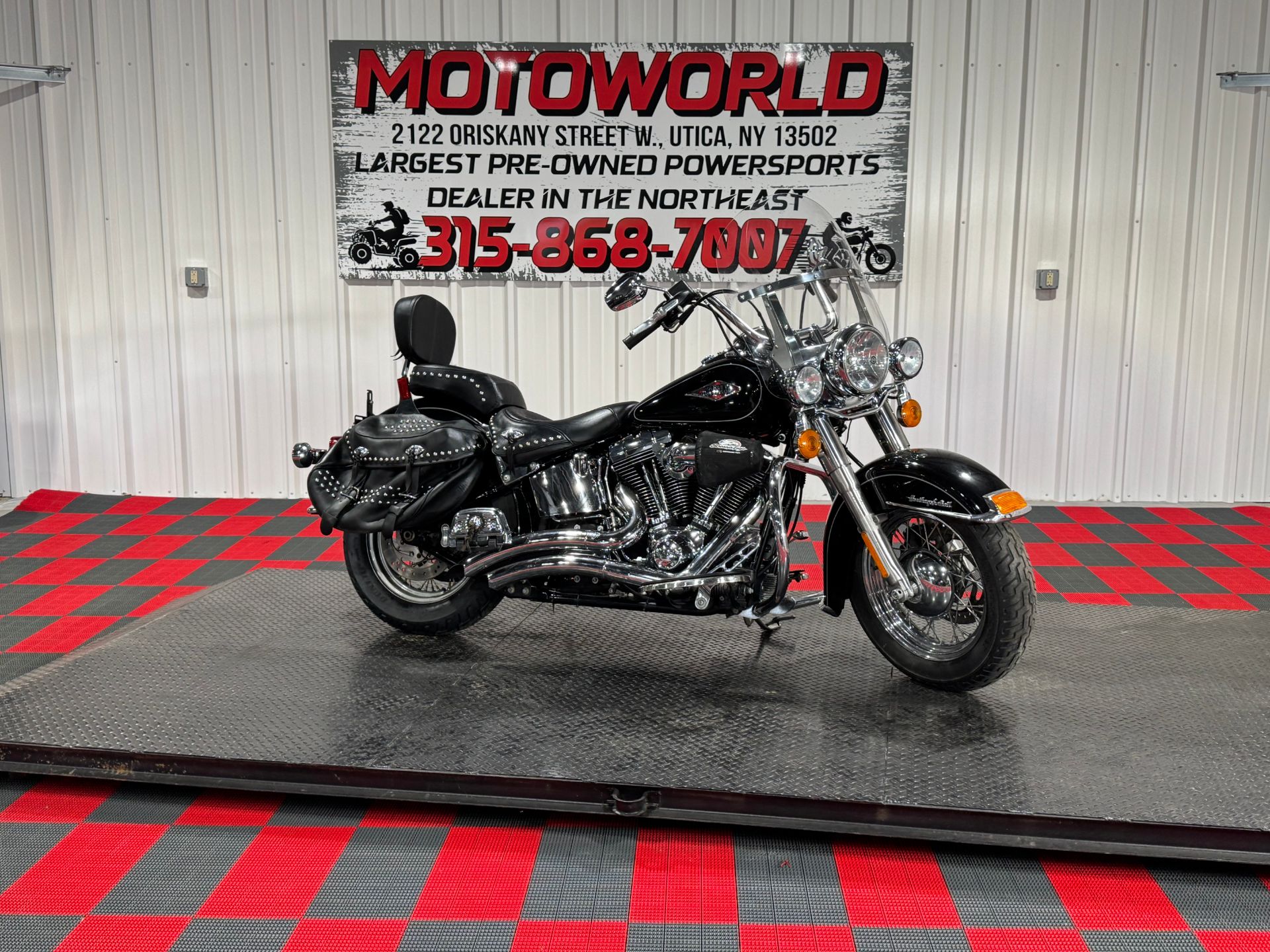 2015 Harley-Davidson Heritage Softail® Classic 1