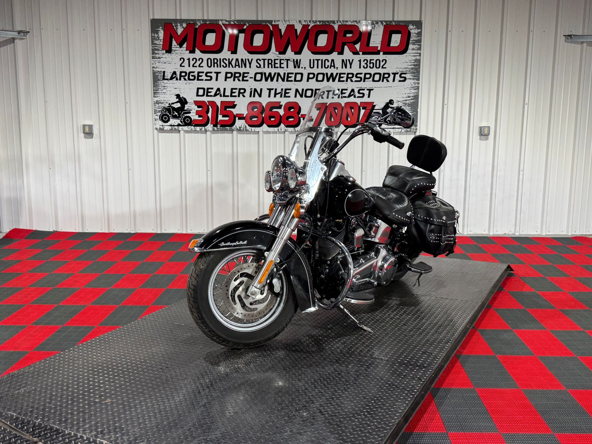 2015 Harley-Davidson Heritage Softail® Classic 8