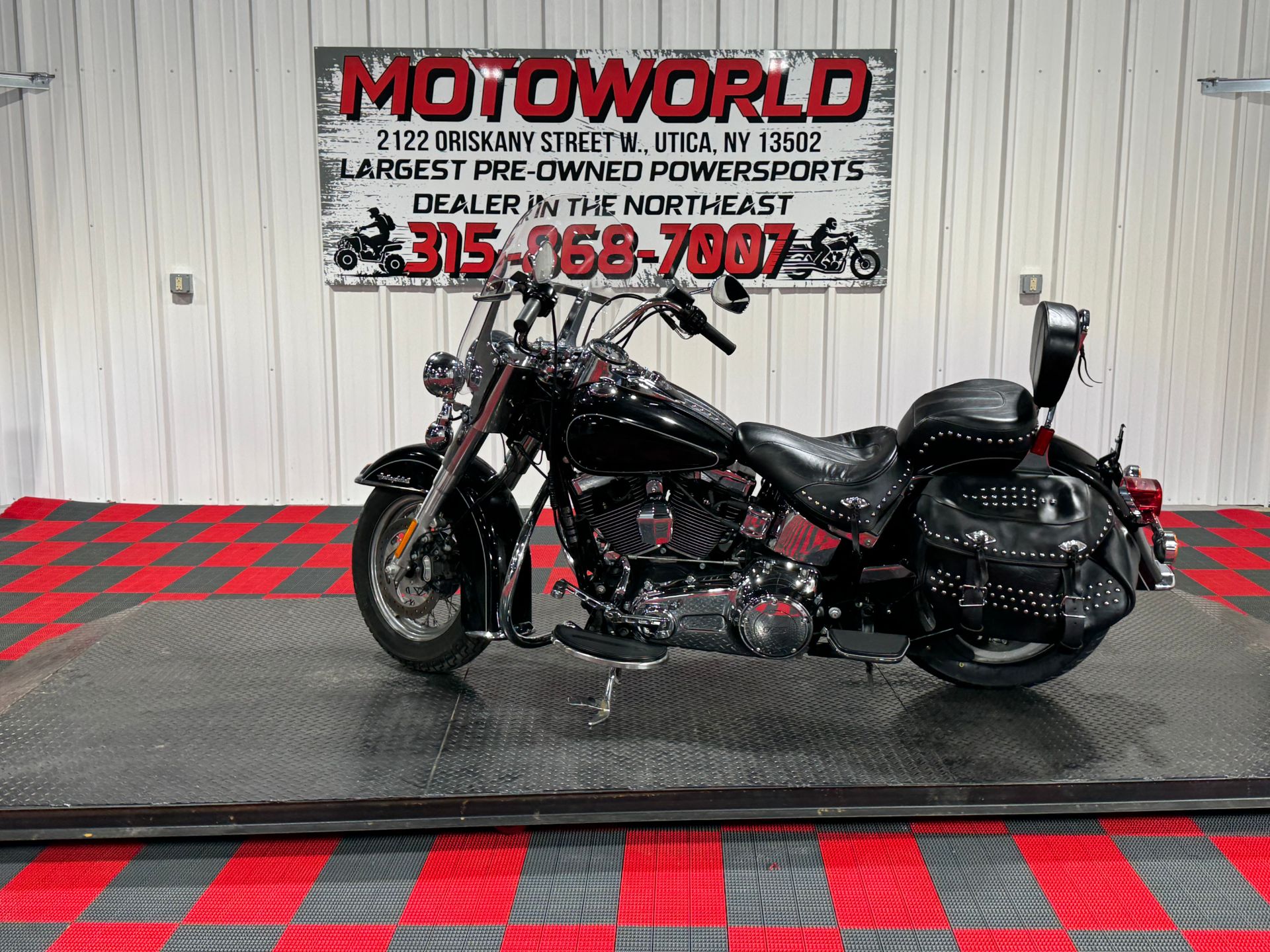 2015 Harley-Davidson Heritage Softail® Classic 2
