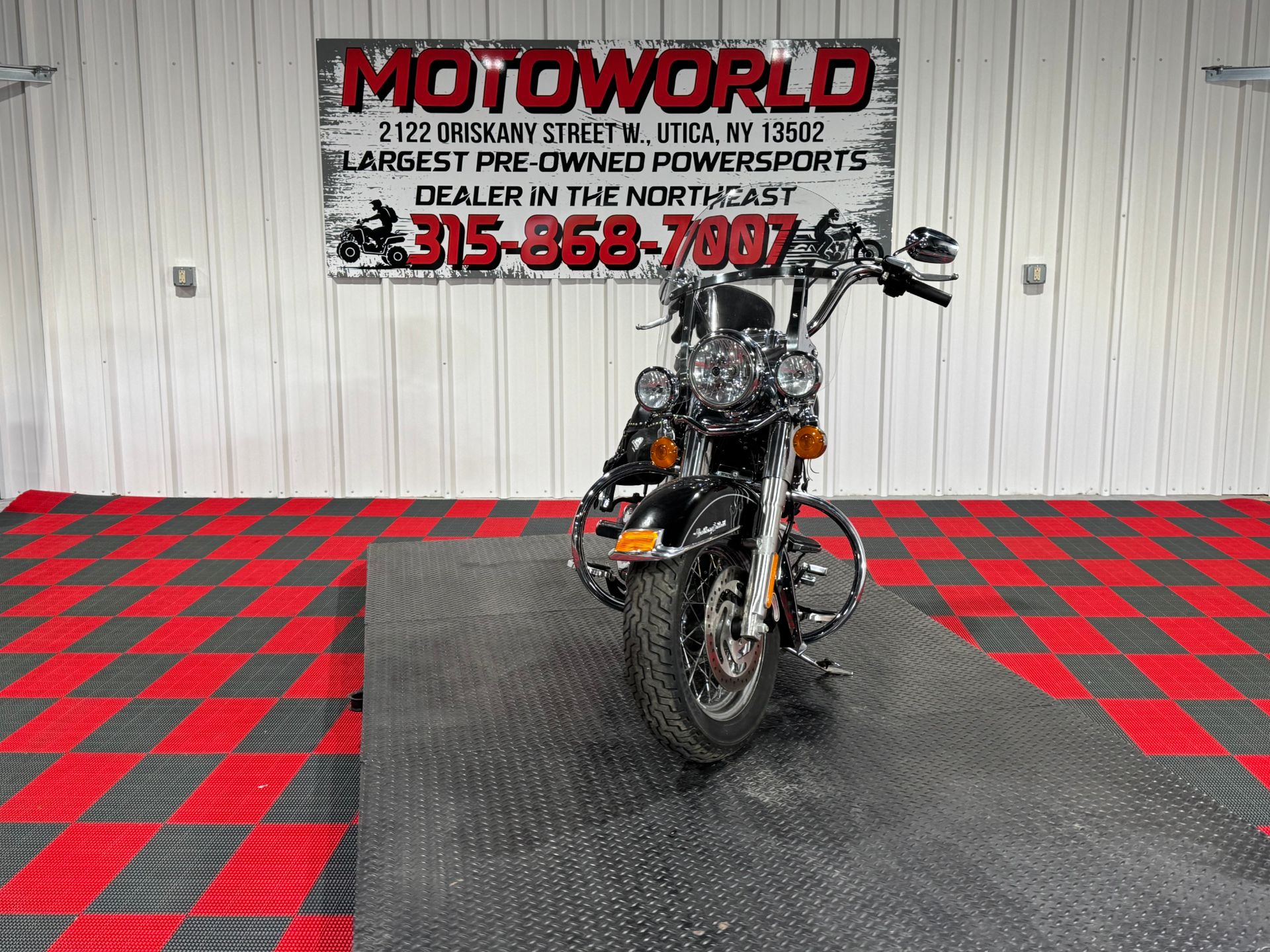 2015 Harley-Davidson Heritage Softail® Classic 9
