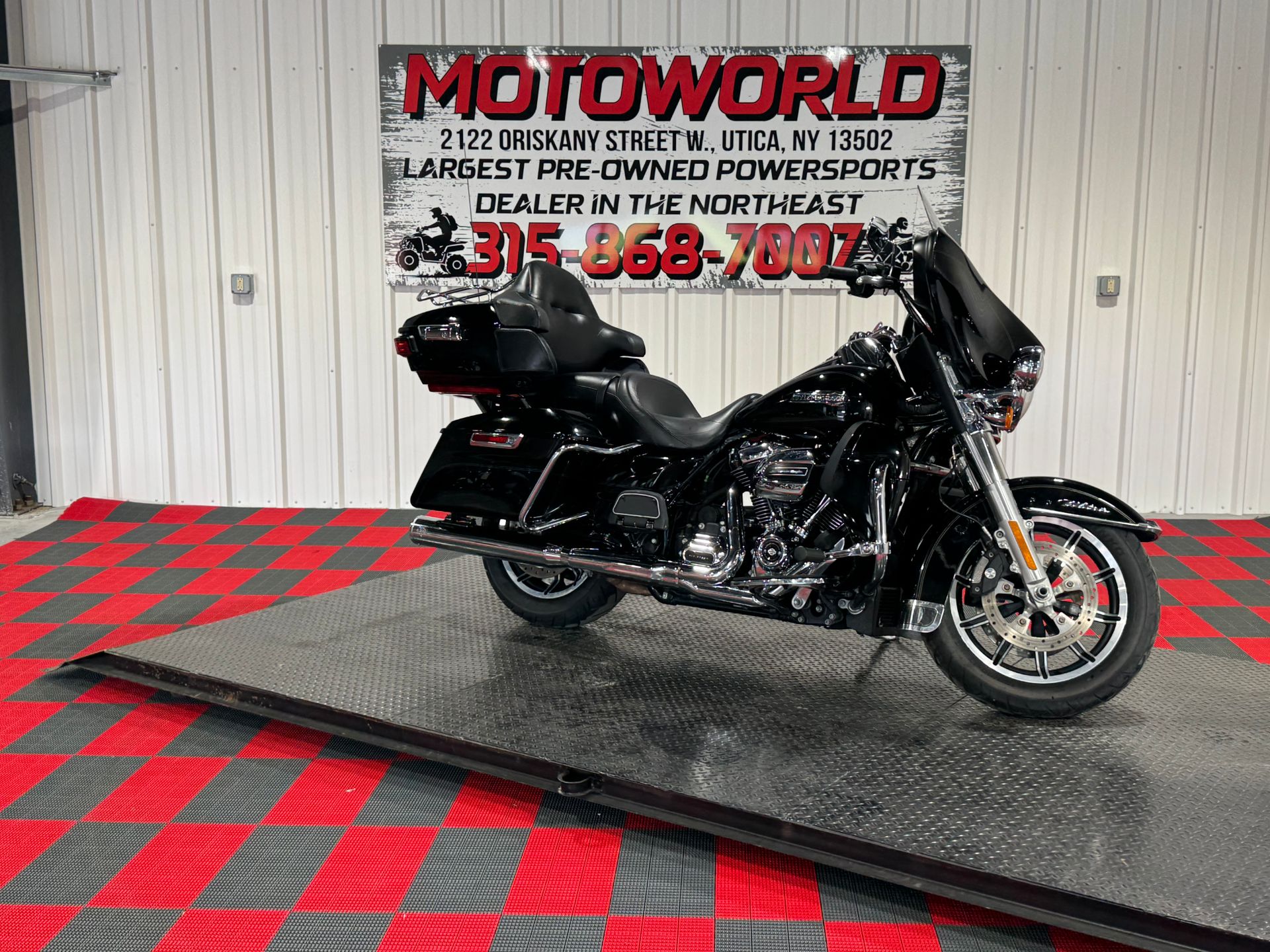 2018 Harley-Davidson Electra Glide® Ultra Classic® 7