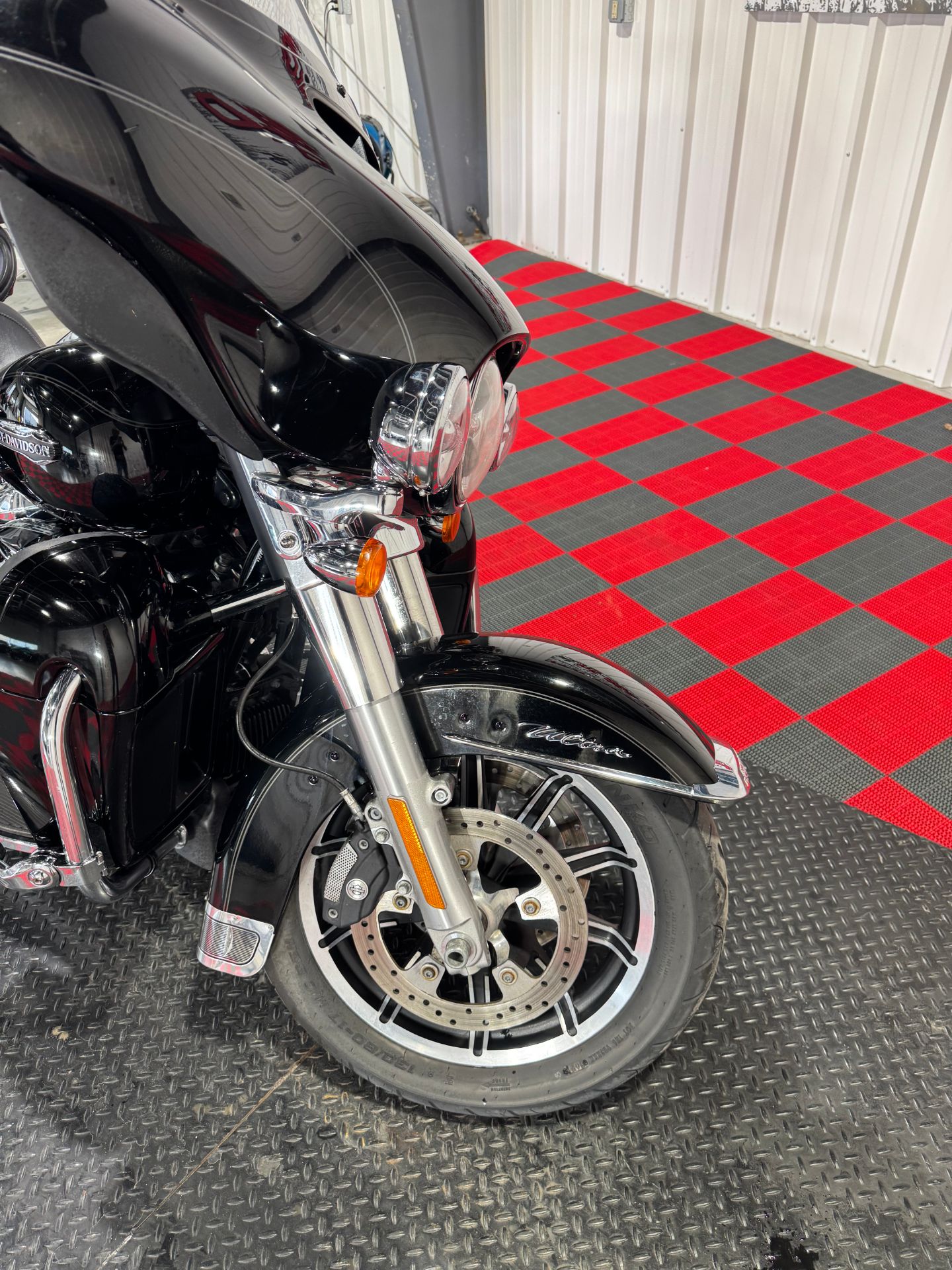2018 Harley-Davidson Electra Glide® Ultra Classic® 12
