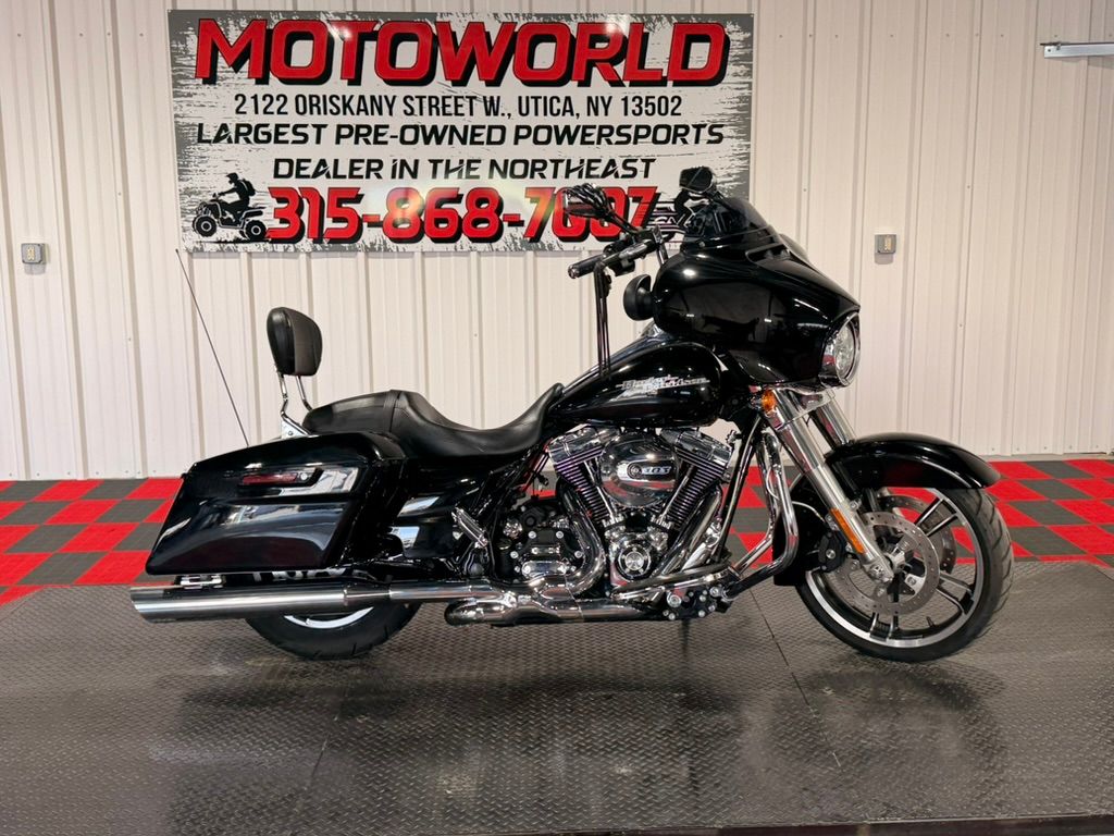 2014 Harley-Davidson Street Glide® 3