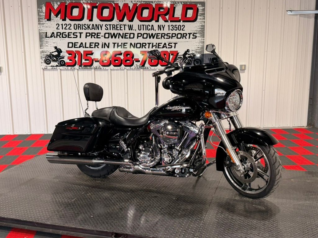 2014 Harley-Davidson Street Glide® 4