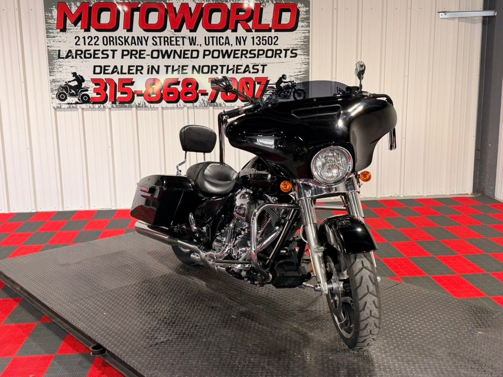 2014 Harley-Davidson Street Glide® 8