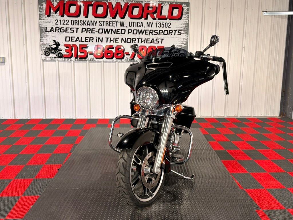 2014 Harley-Davidson Street Glide® 5