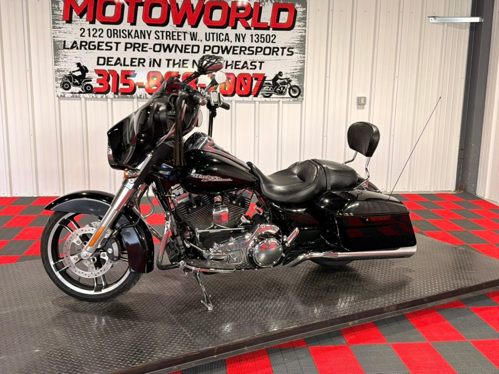 2014 Harley-Davidson Street Glide® 2