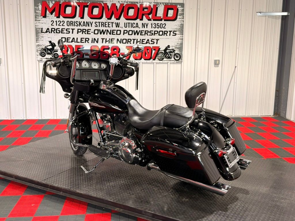 2014 Harley-Davidson Street Glide® 12
