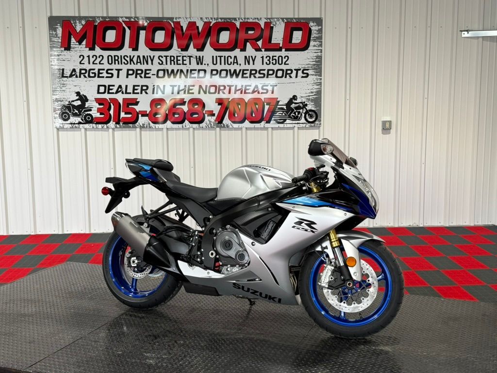 syurika No Reserve – 1989 Kawasaki ZXR250R (Zydyk Collection) – Iconic