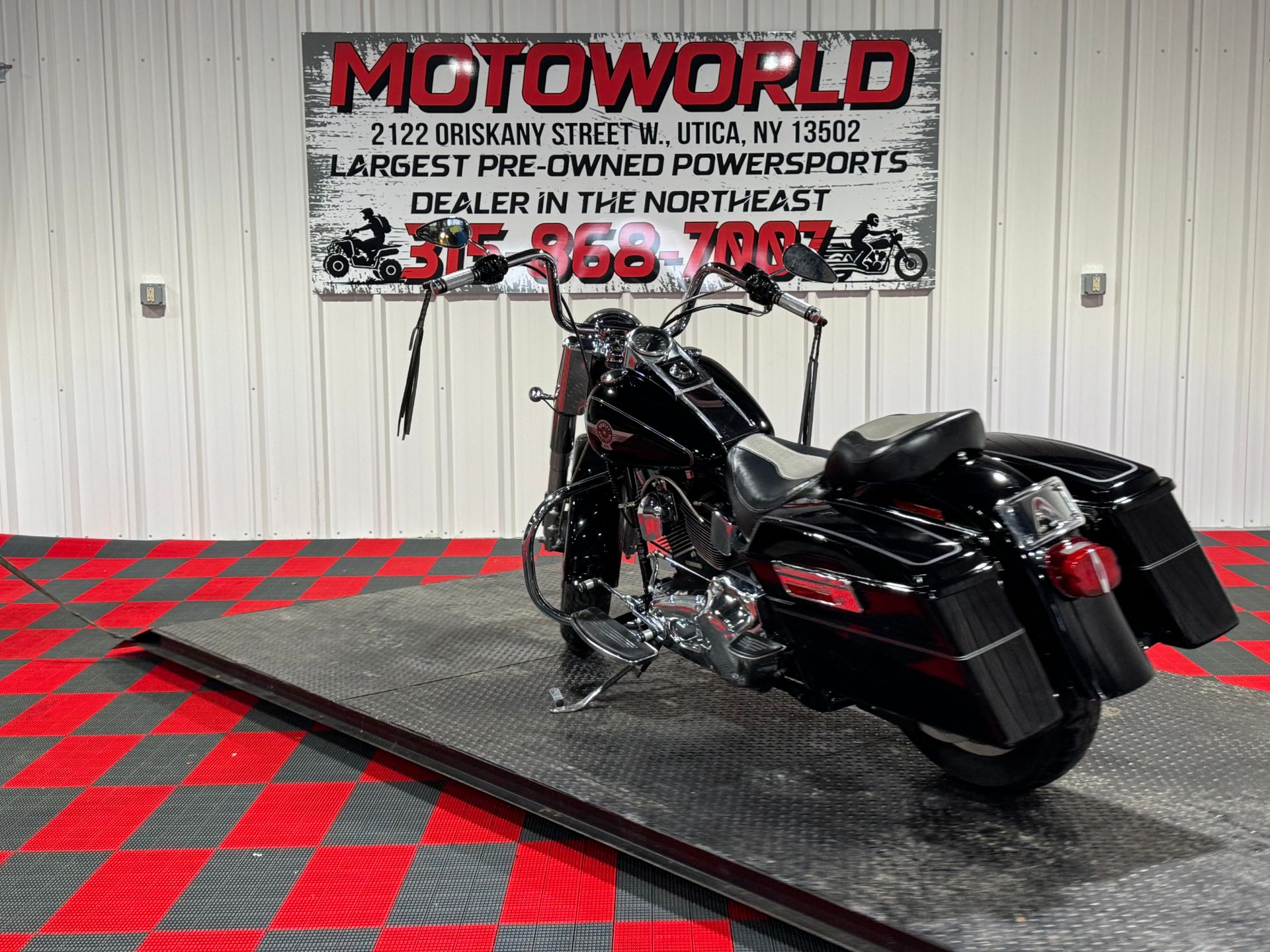 2005 Harley-Davidson FLSTF/FLSTFI Fat Boy® 5