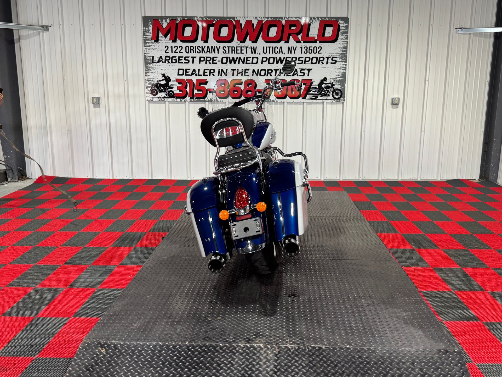2017  Springfield® 10
