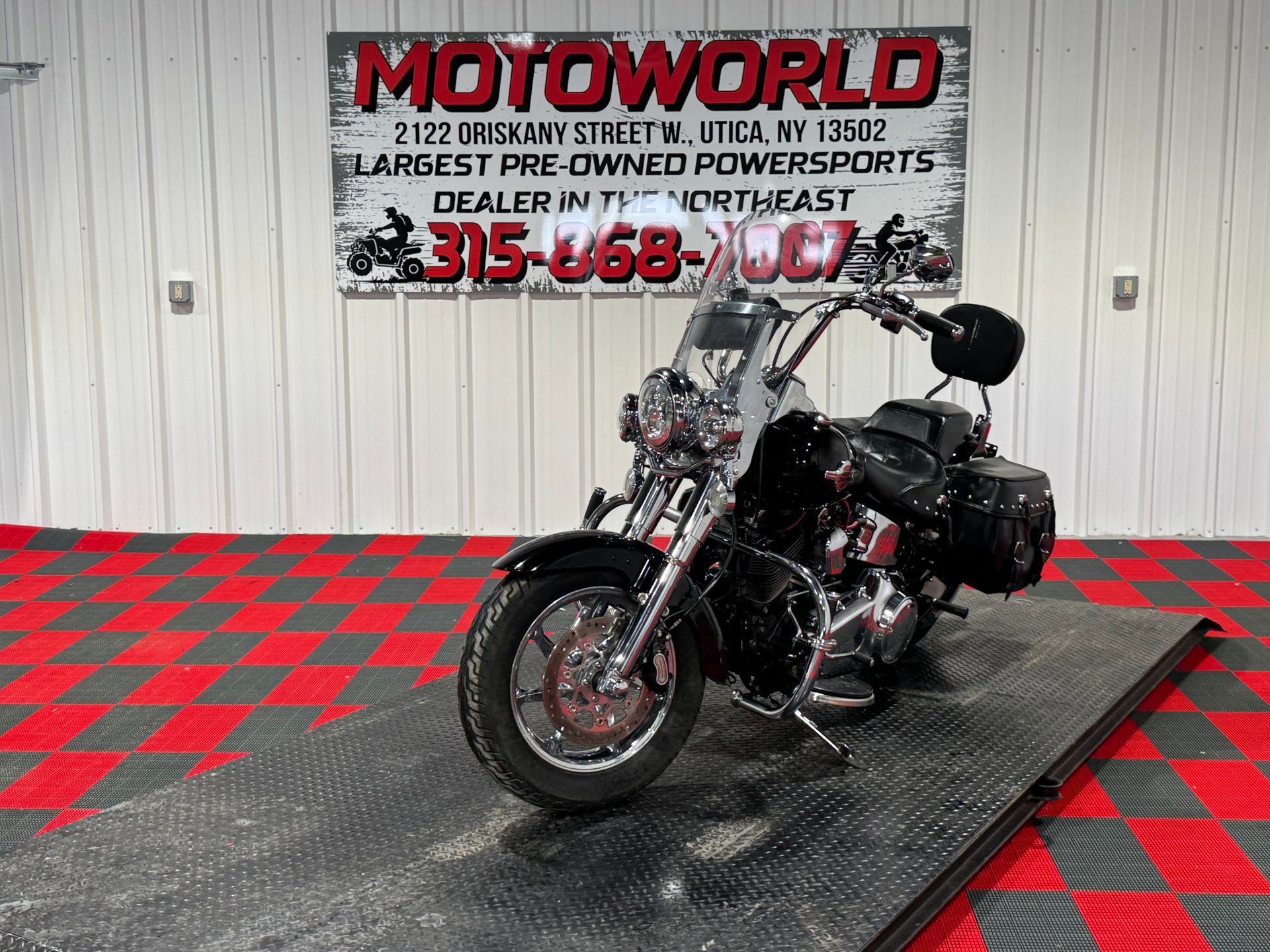 2016 Harley-Davidson Heritage Softail® Classic 9