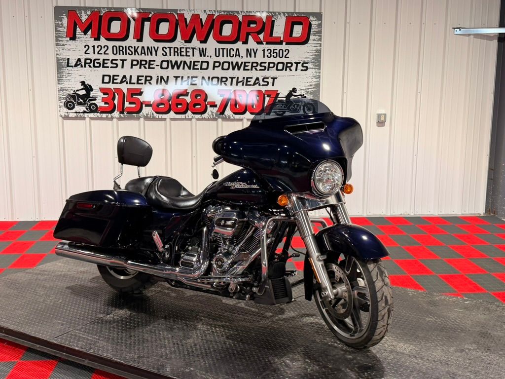 2019 Harley-Davidson Street Glide® 3