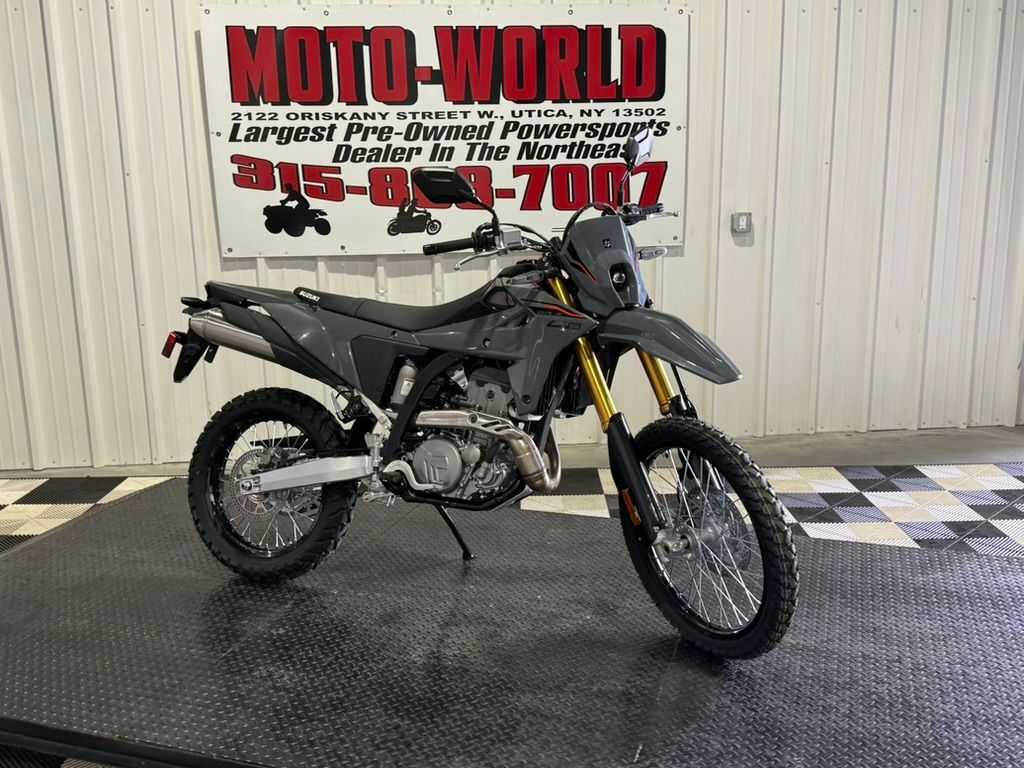 New 2025 Suzuki DR-Z4S Motorcycles in Utica, NY | Stock Number: 100384