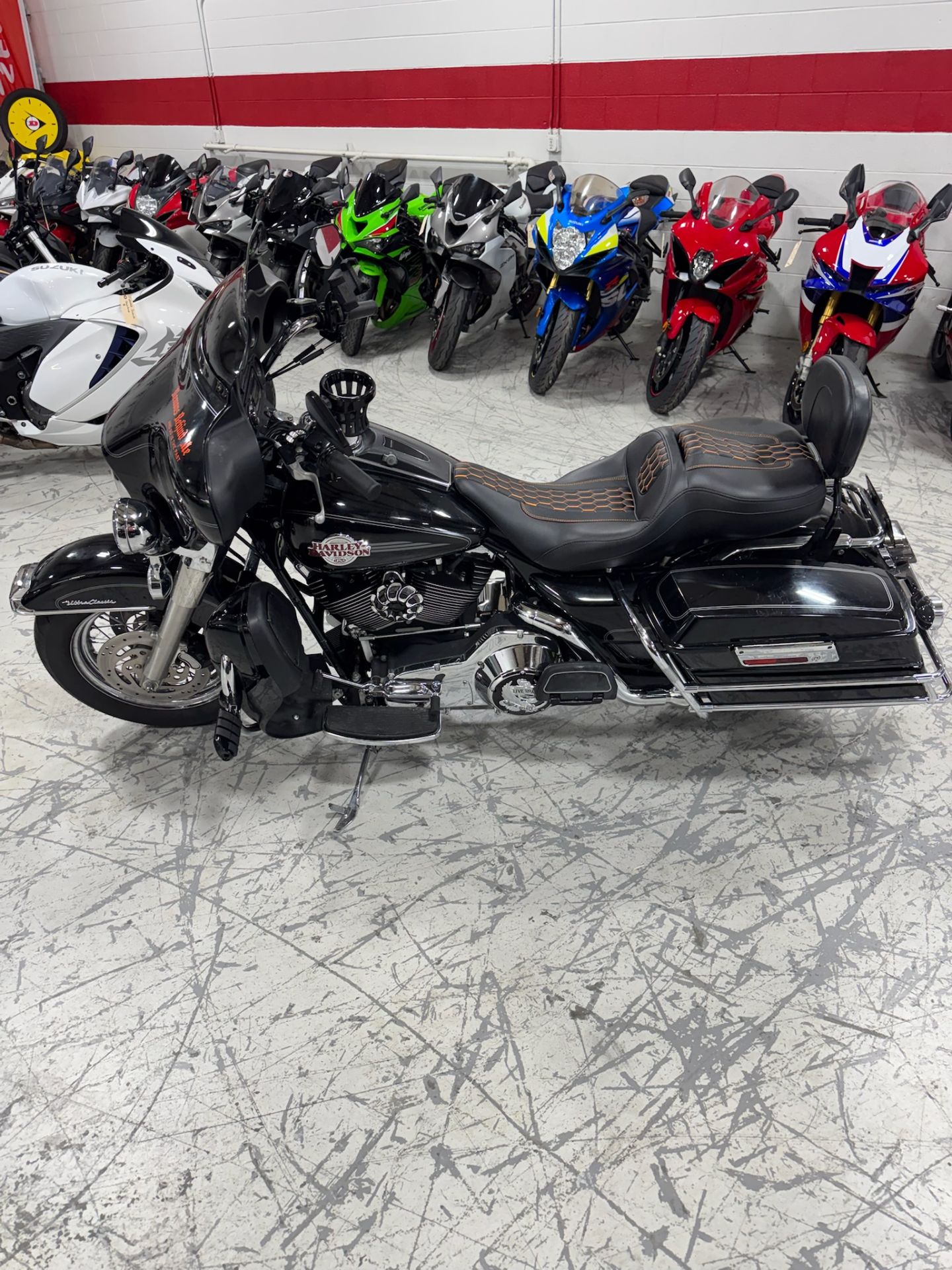 Used 2006 Harley-Davidson Ultra Classic® Electra Glide® Vivid Black |  Motorcycles in Omaha NE | U-12690, image size:1440x1920