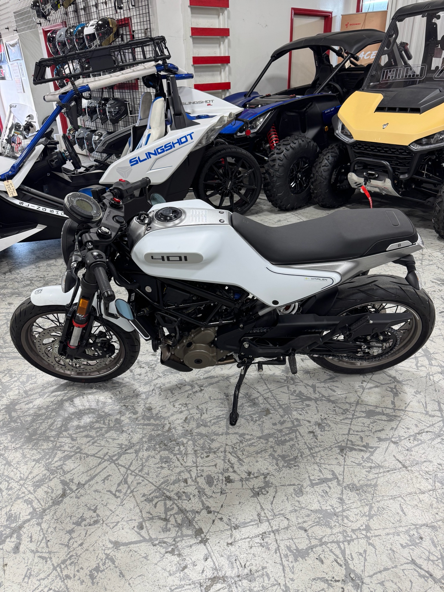 2023 Husqvarna Vitpilen 401 5