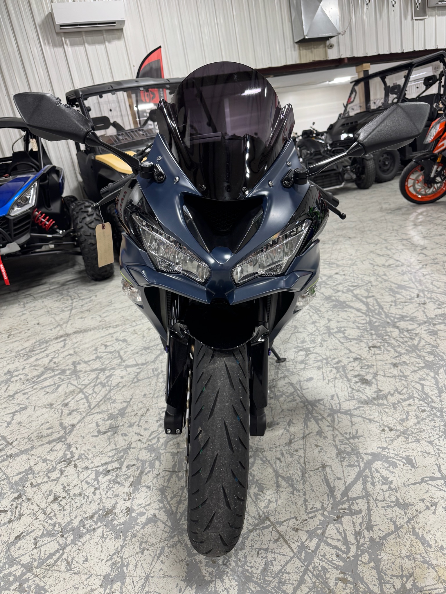 2023 Kawasaki Ninja ZX-6R 3