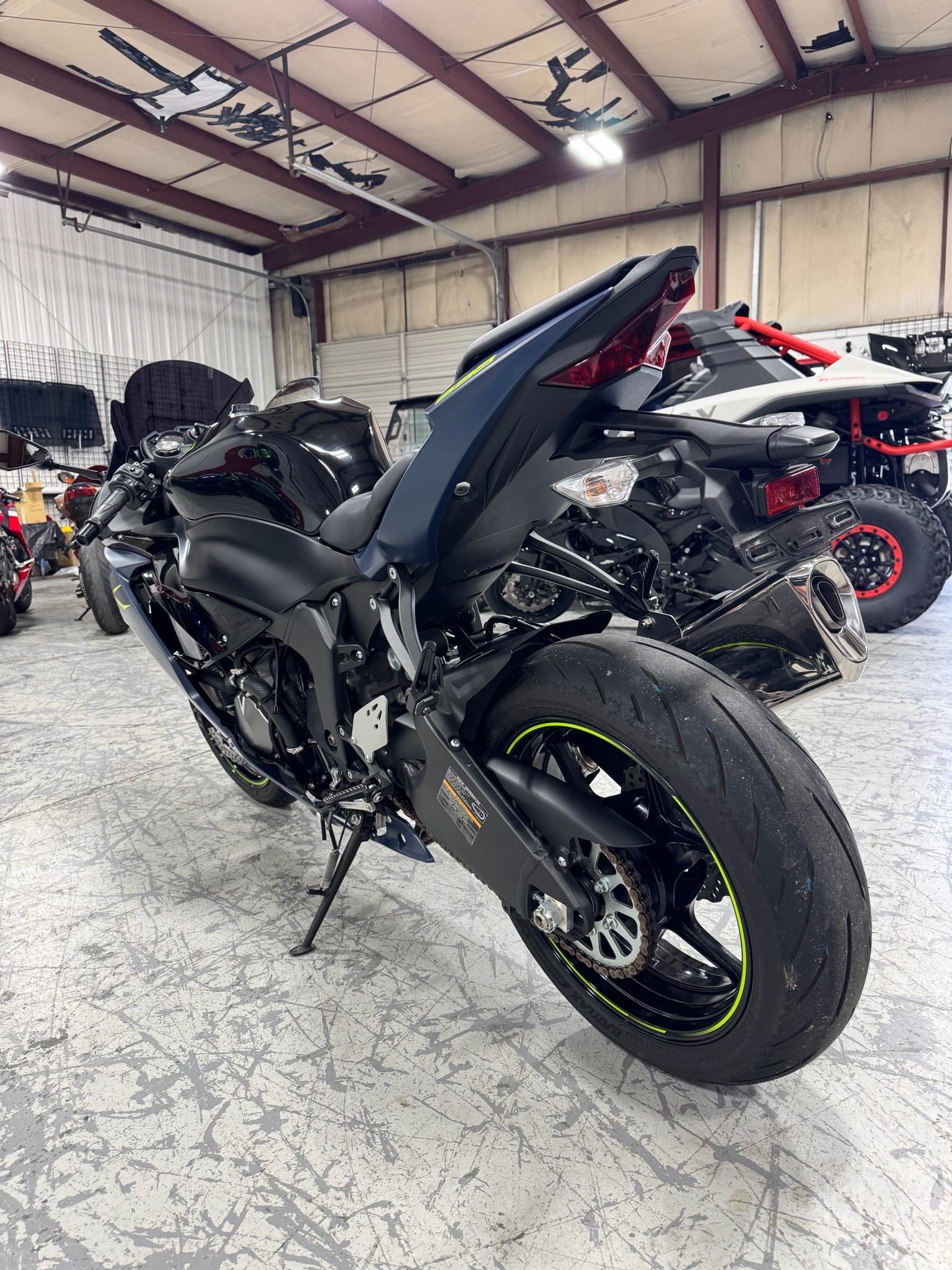 2023 Kawasaki Ninja ZX-6R 6