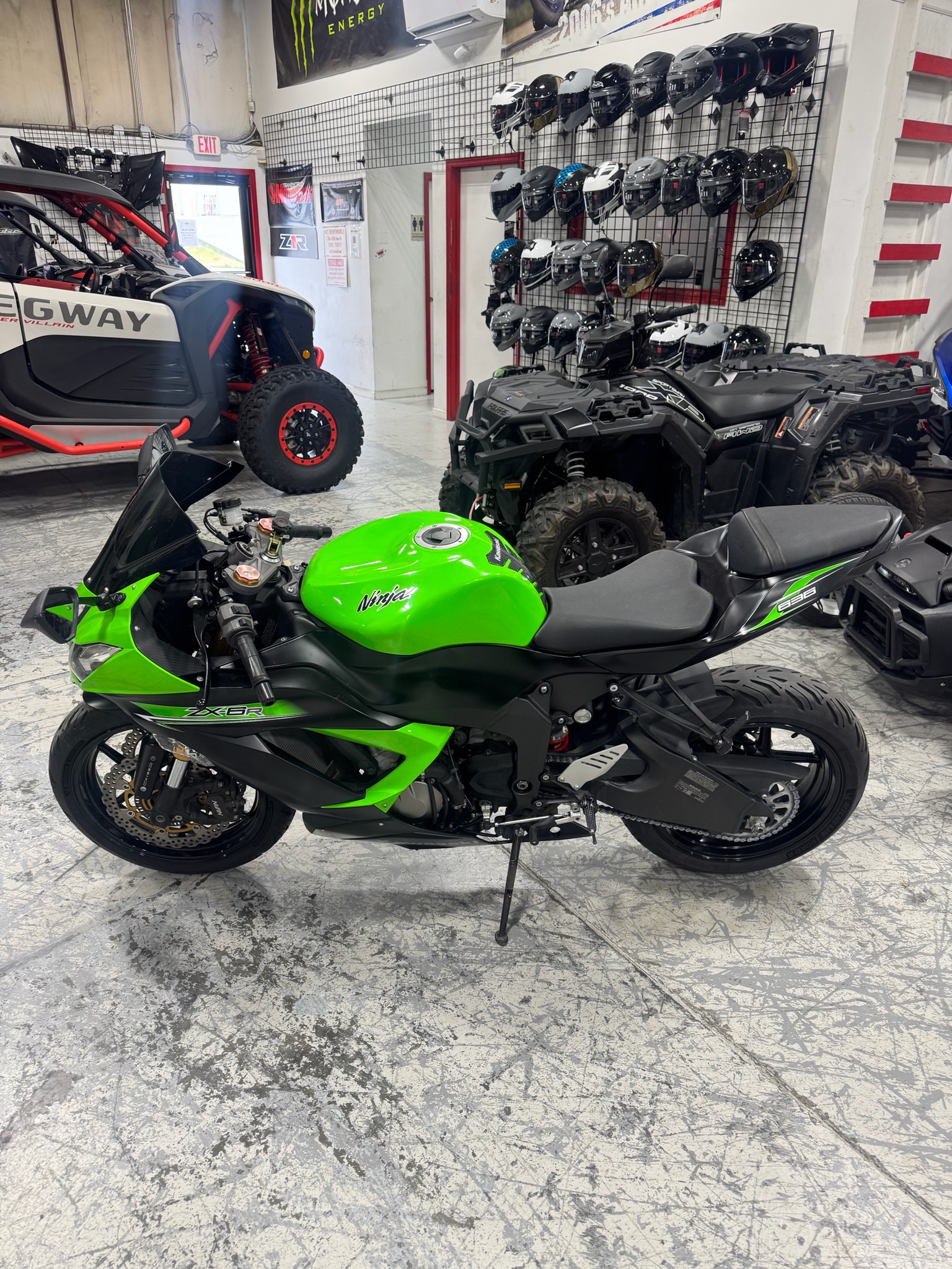 2014 Kawasaki Ninja® ZX-6R ABS 4
