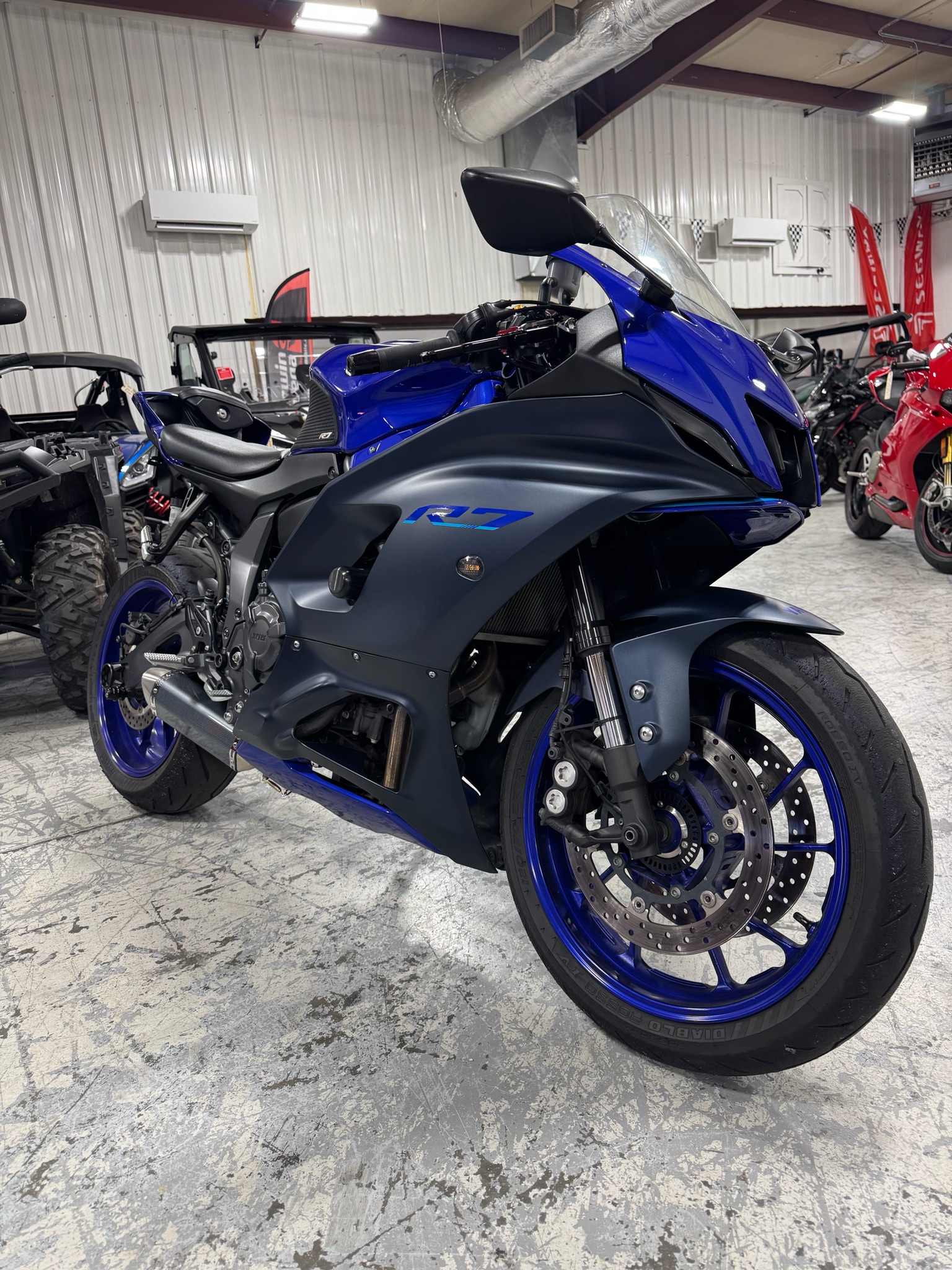 2023 Yamaha YZF-R7 2