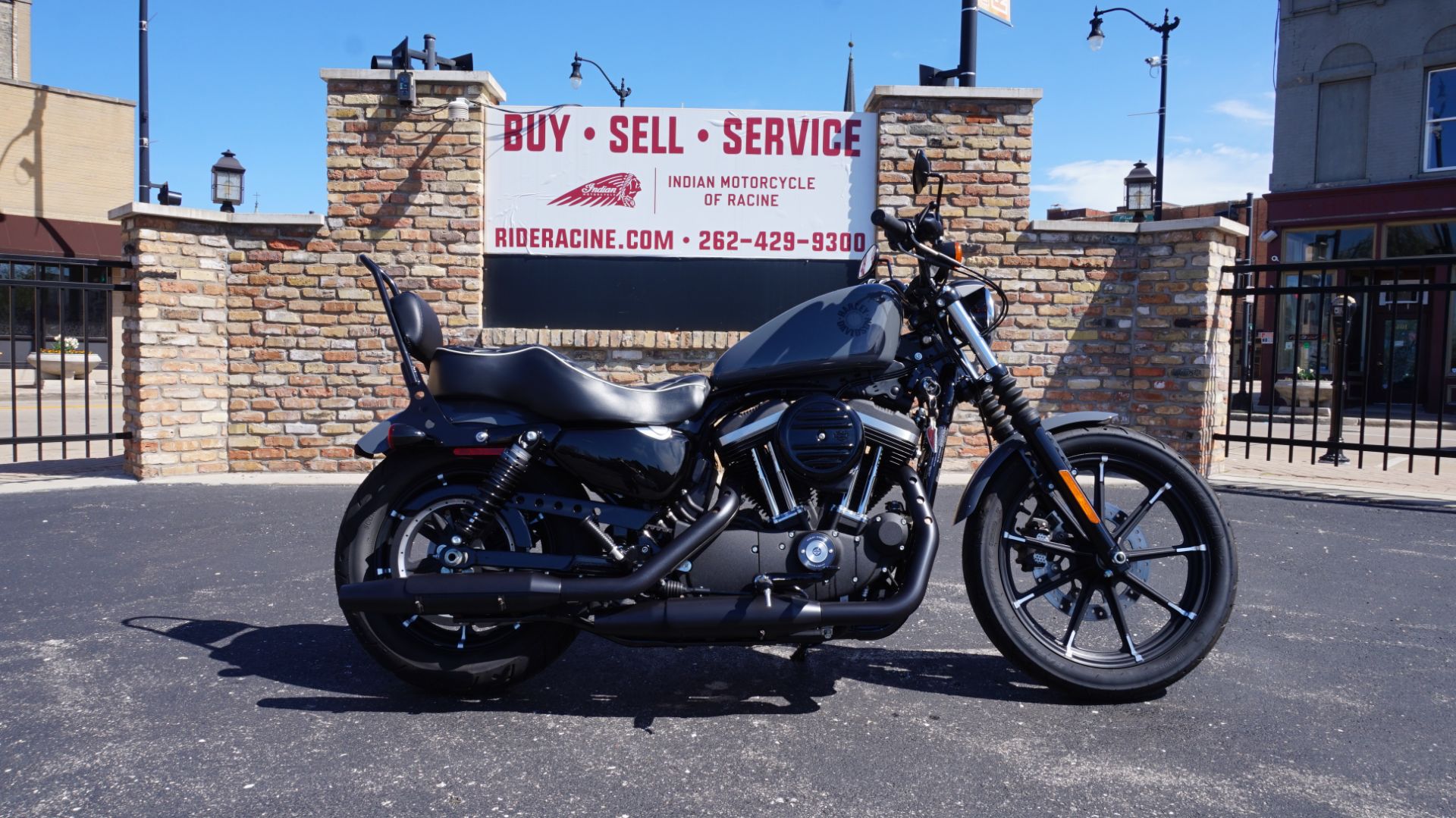 Used 2022 Harley-Davidson Iron 883™, Racine WI | Specs