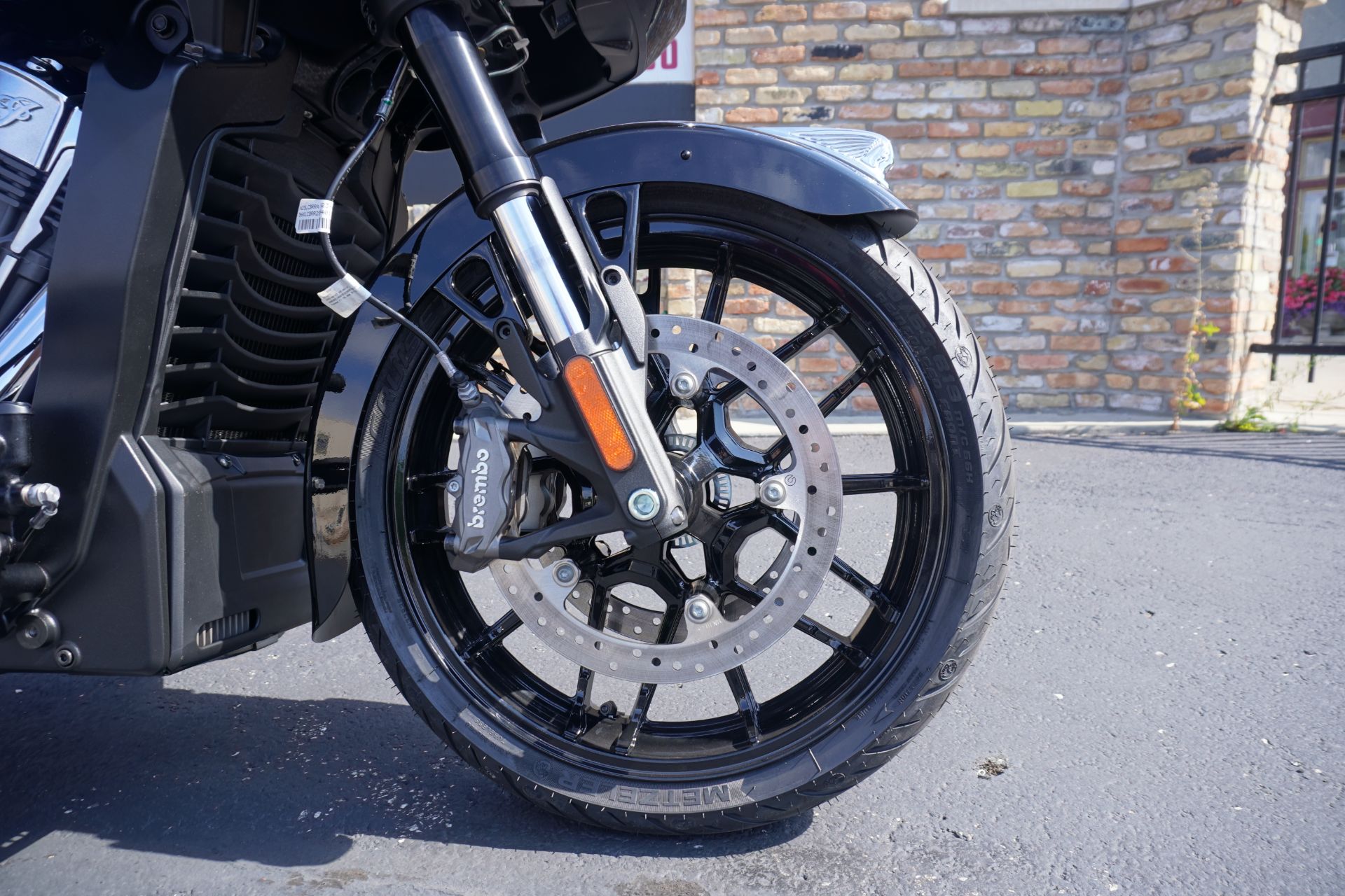 洋楽 Crooked Indiana Cartell New 2025 Indian Motorcycle Challenger®, Racine WI | Specs, Price