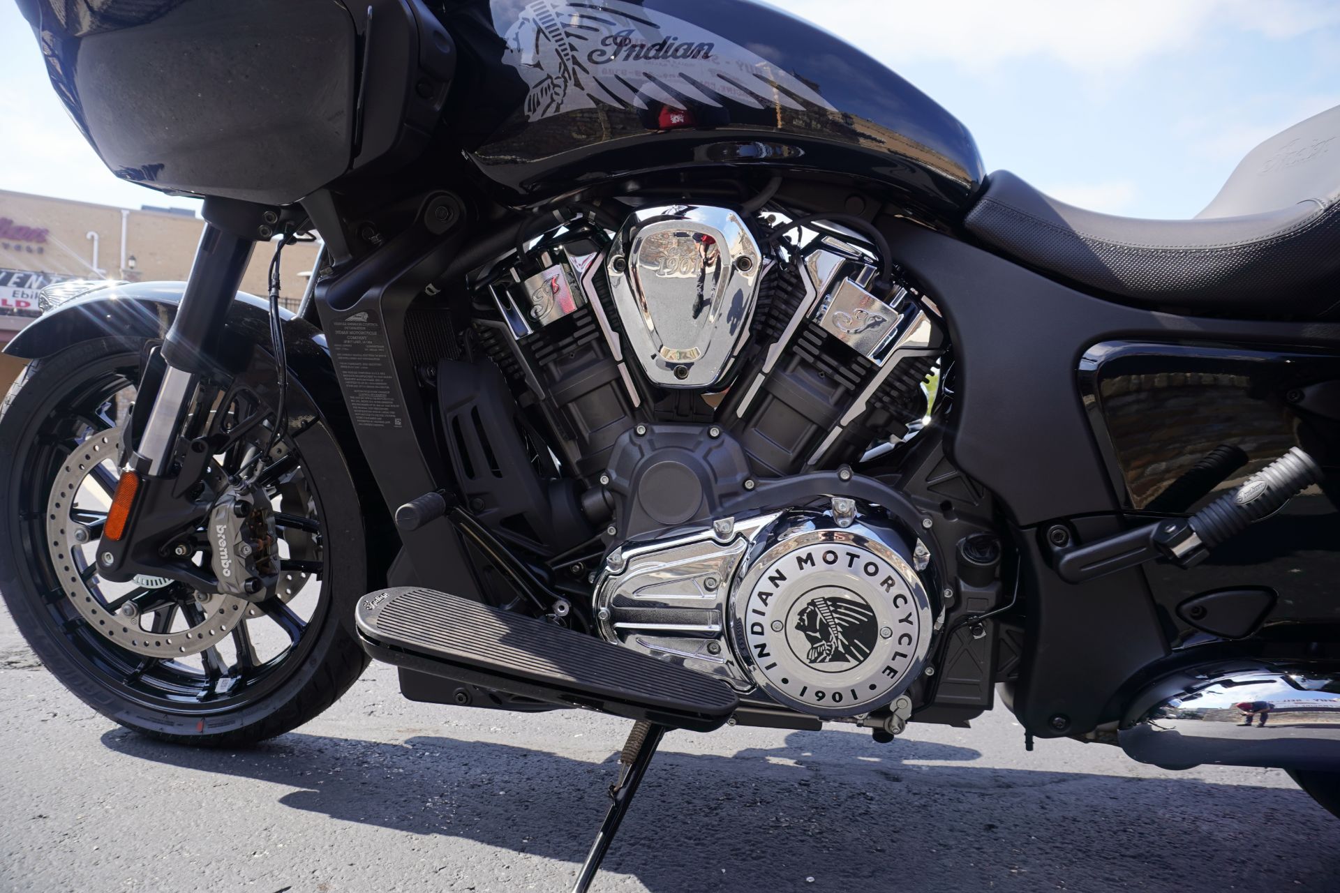 New 2025 Indian Motorcycle Challenger®, Racine WI | Specs, Price