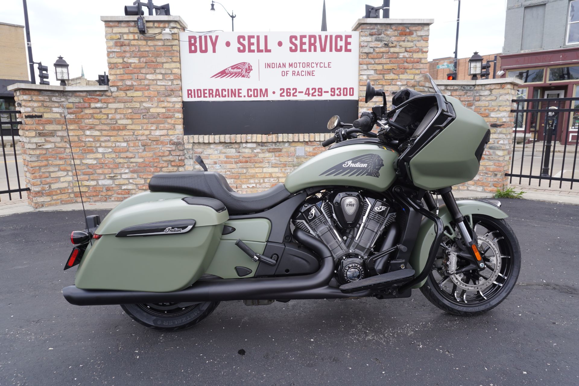 Used 2025 Indian Motorcycle Challenger® Dark Horse® with PowerBand