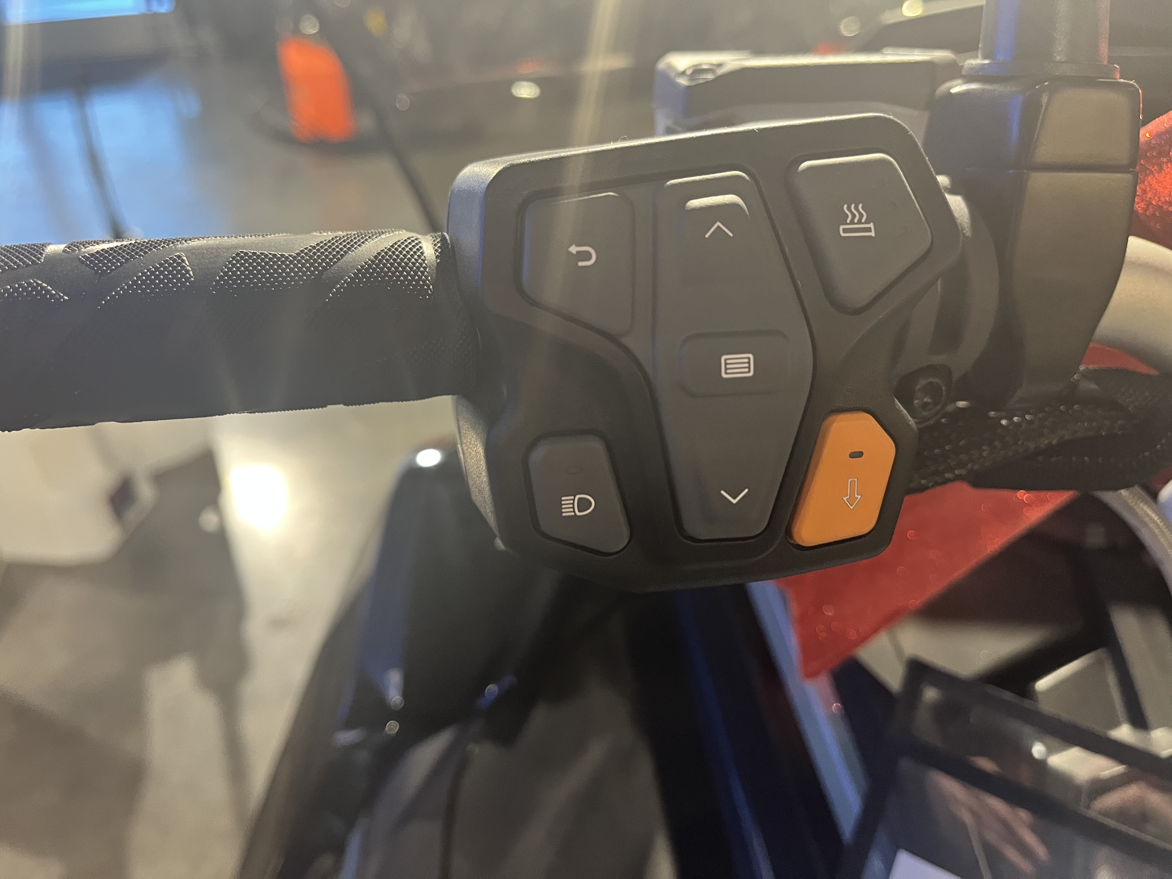 2026 Polaris 850 TITAN Adventure Ultimate 155 1.5 ES in Fort Kent, Maine - Photo 8