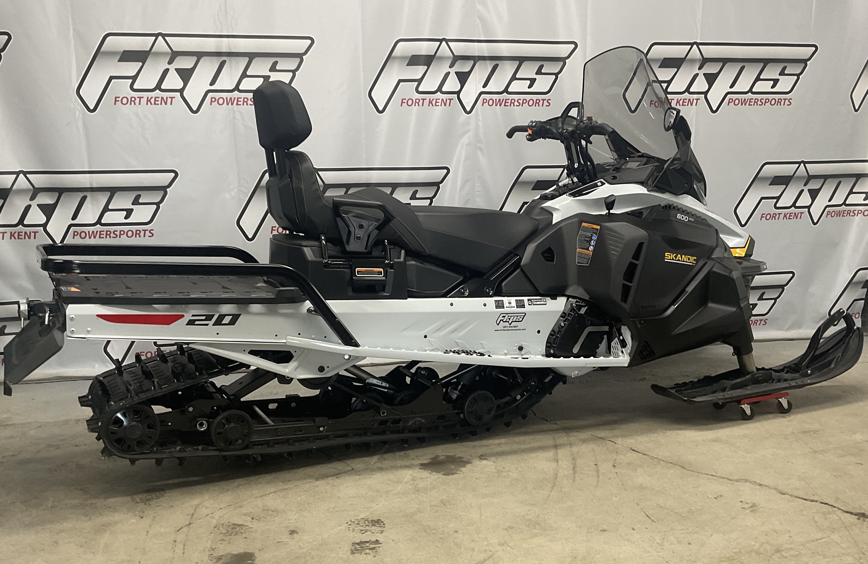 2025 Ski-Doo Skandic LE 600 ACE ES Silent Cobra WT 1.5 Track 20 in. in Fort Kent, Maine - Photo 3