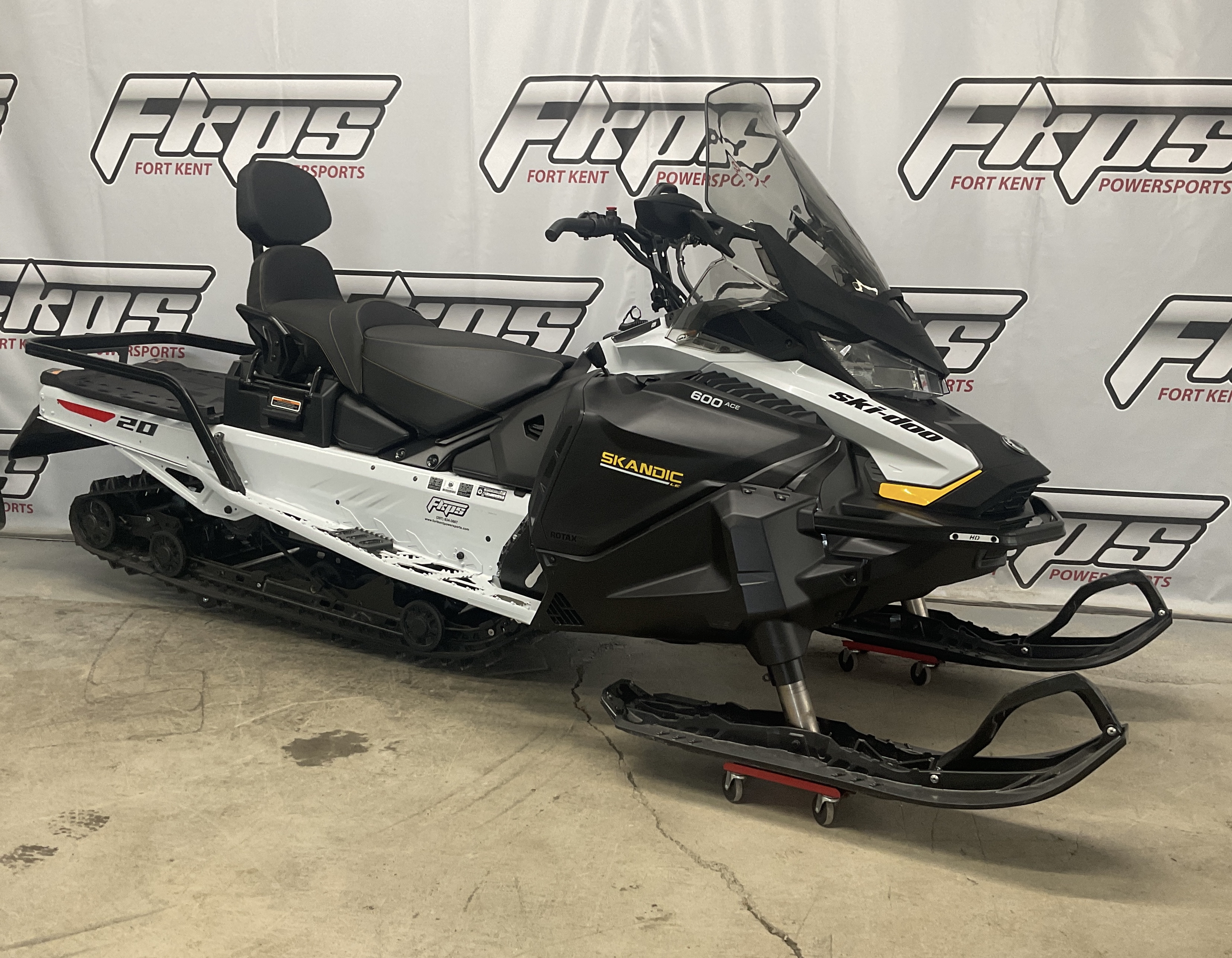 2025 Ski-Doo Skandic LE 600 ACE ES Silent Cobra WT 1.5 Track 20 in. in Fort Kent, Maine - Photo 4