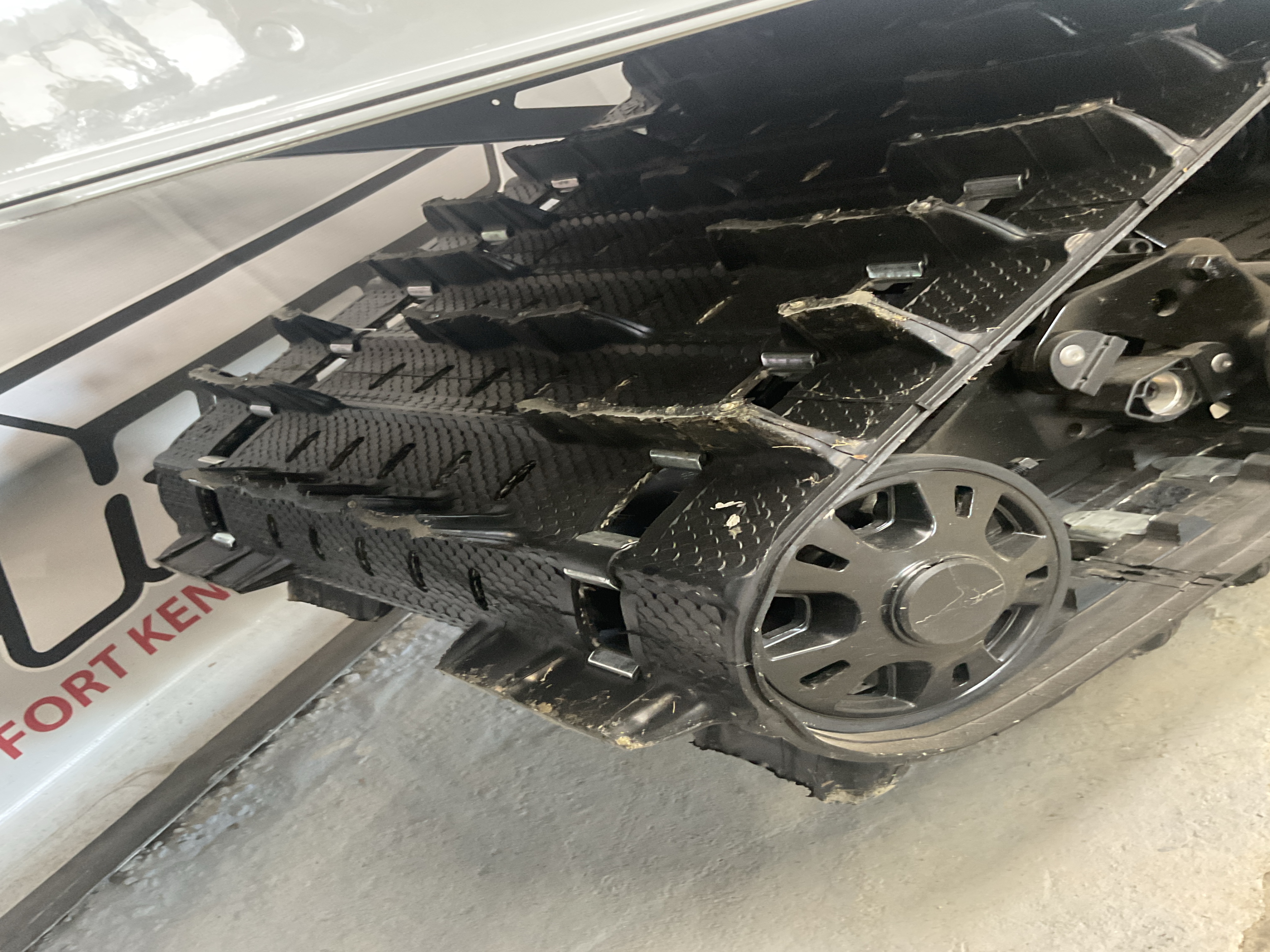 2025 Ski-Doo Skandic LE 600 ACE ES Silent Cobra WT 1.5 Track 20 in. in Fort Kent, Maine - Photo 11