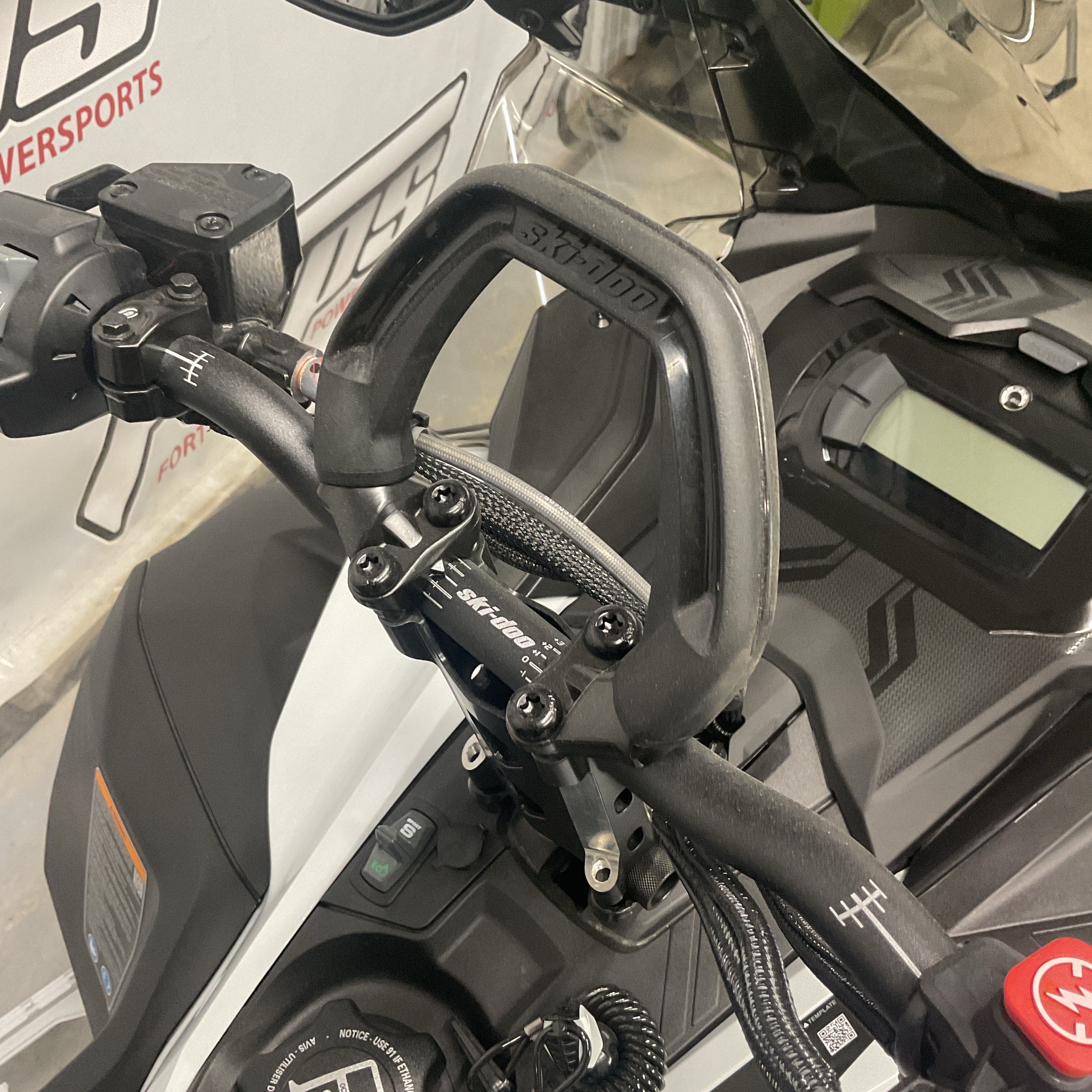 2025 Ski-Doo Skandic LE 600 ACE ES Silent Cobra WT 1.5 Track 20 in. in Fort Kent, Maine - Photo 13