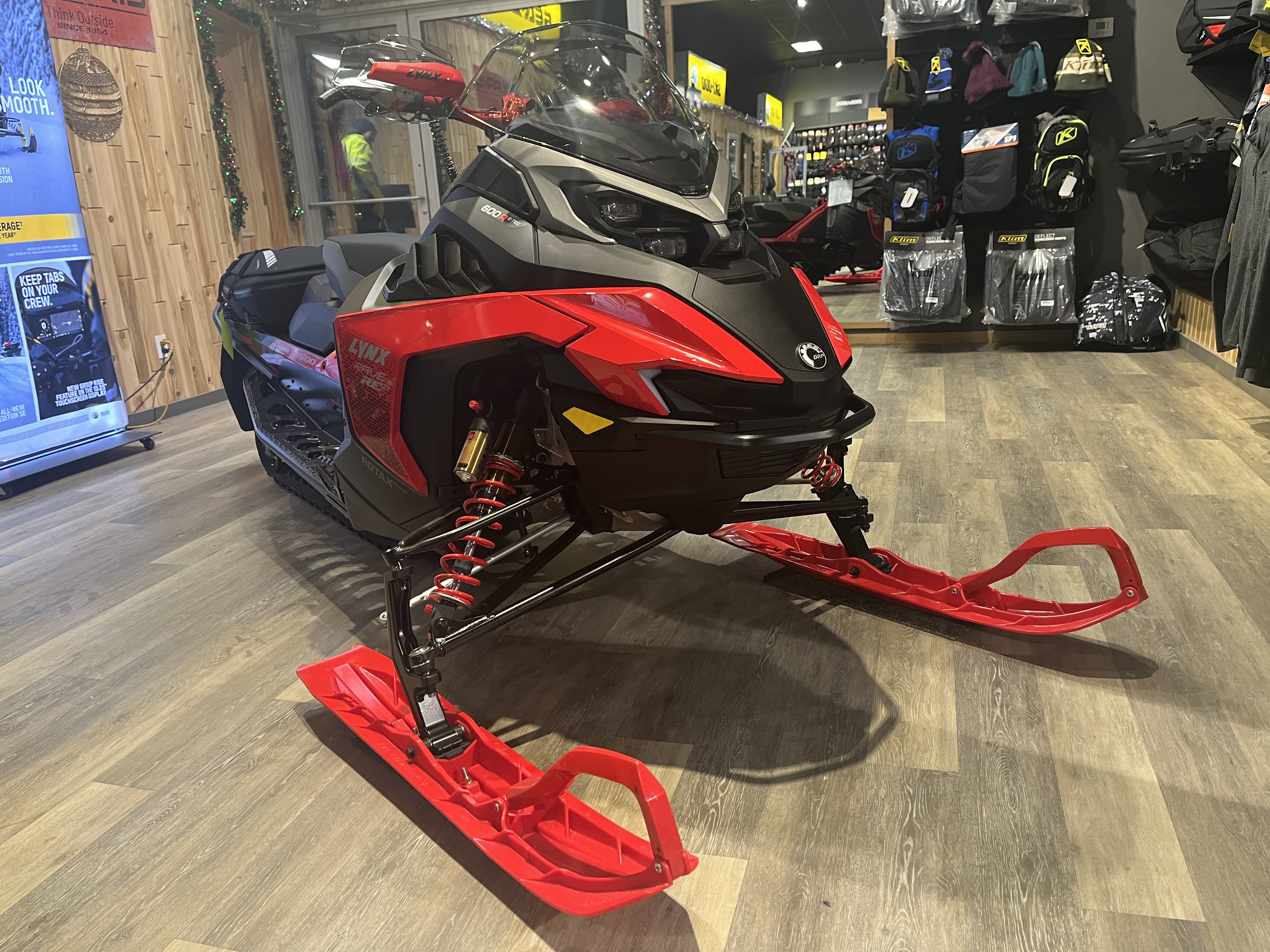 2026 LYNX Rave RE 600R E-TEC Ice Ripper XT 1.5 M.S. / E.S. w