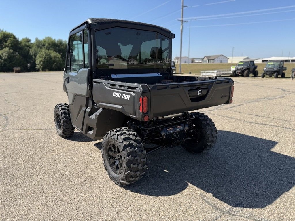 2027 Can-Am™ Defender DPS CAB HD9 4