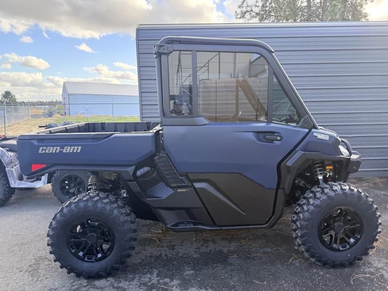 2026 Can-Am™ Defender Limited HD11 3