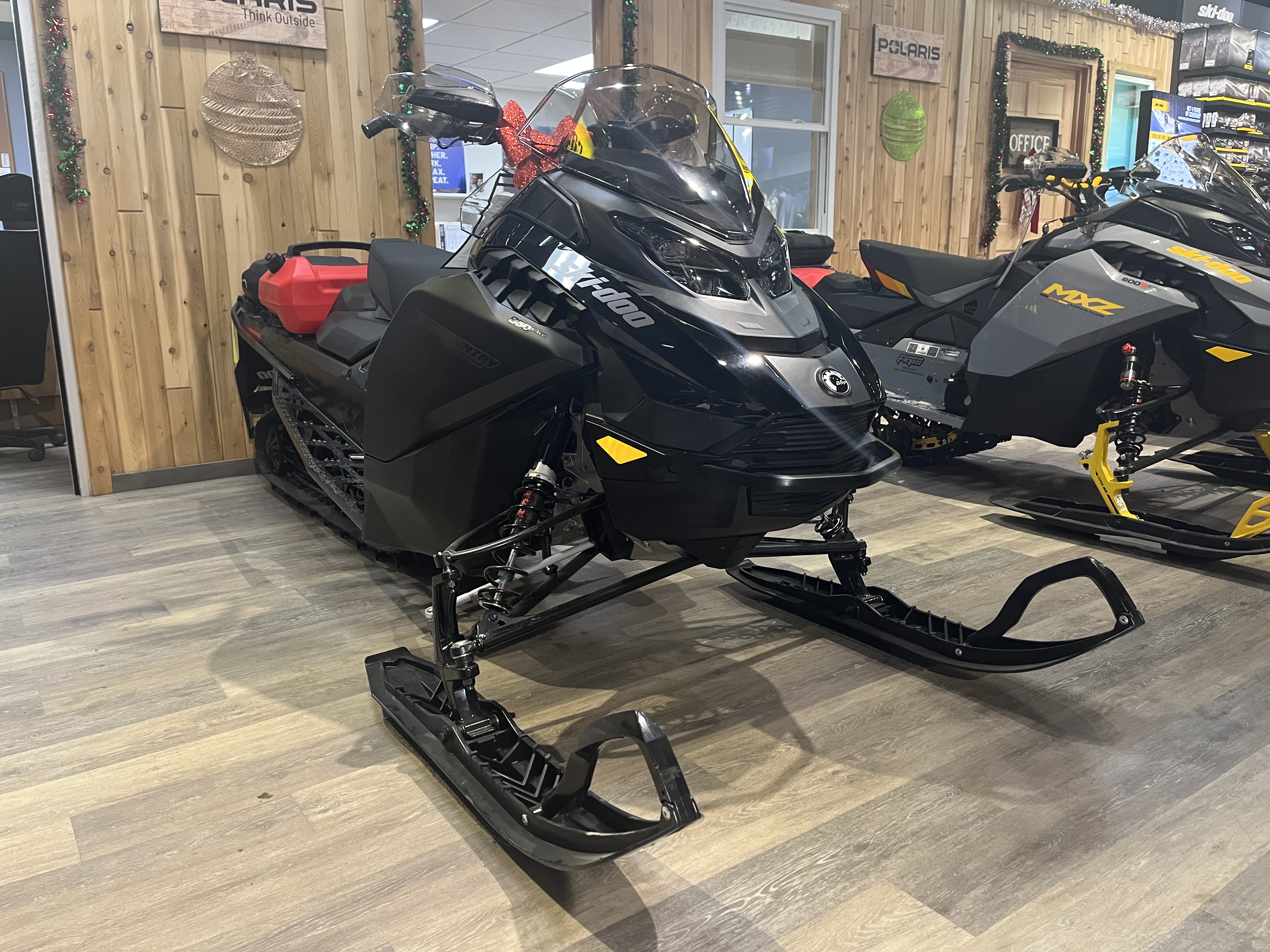 2025 Ski-Doo Backcountry Adrenaline 850 E-TEC ES PowderMax 2.0 in Fort Kent, Maine - Photo 1