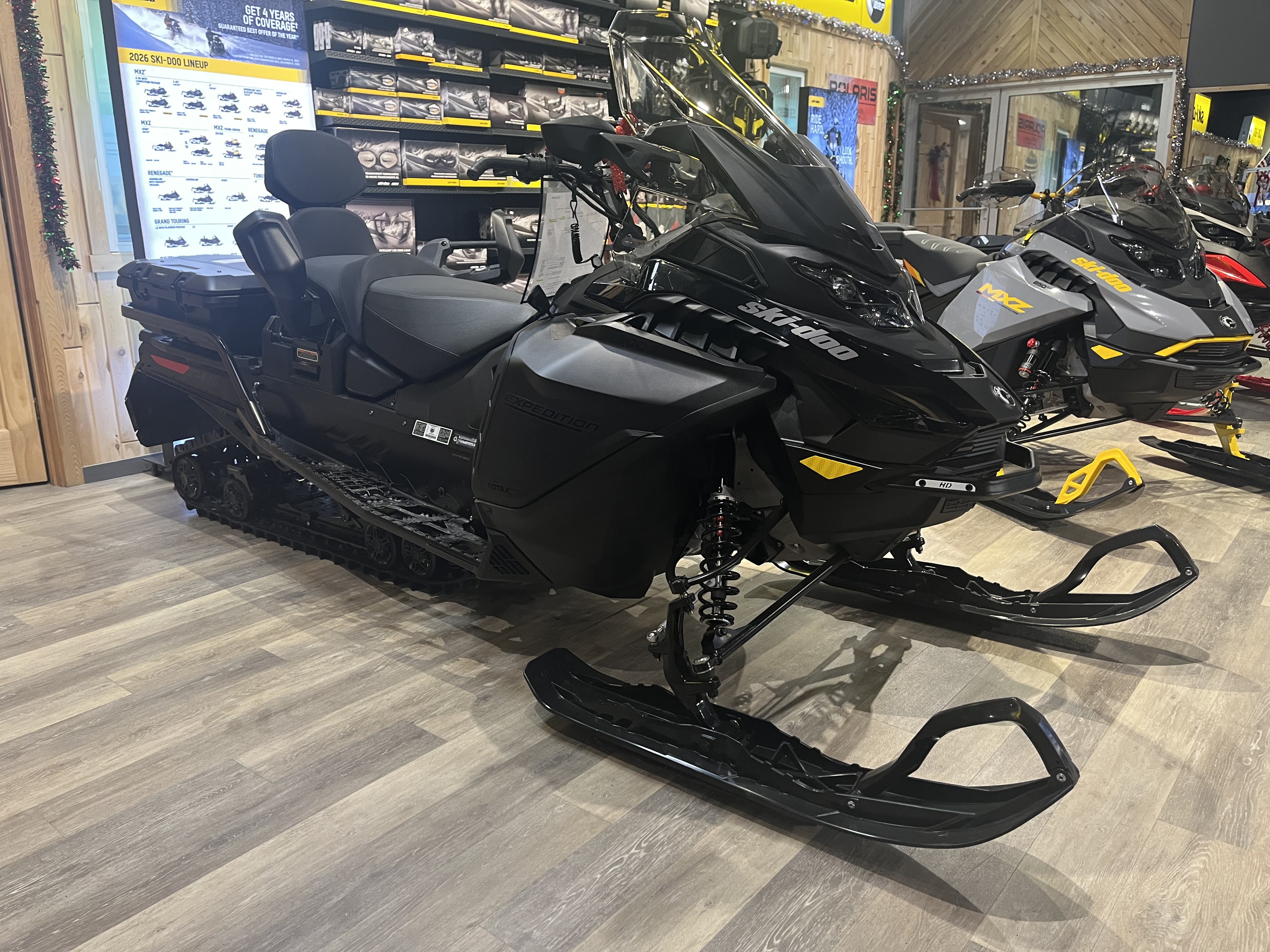 2026 Ski-Doo Expedition LE 900 ACE ES Crosscut 1.5 in Fort Kent, Maine - Photo 2