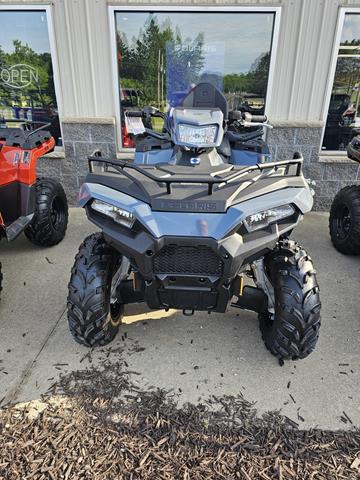 2025 Polaris Sportsman Touring 570 EPS in Lakewood, Wisconsin - Photo 2