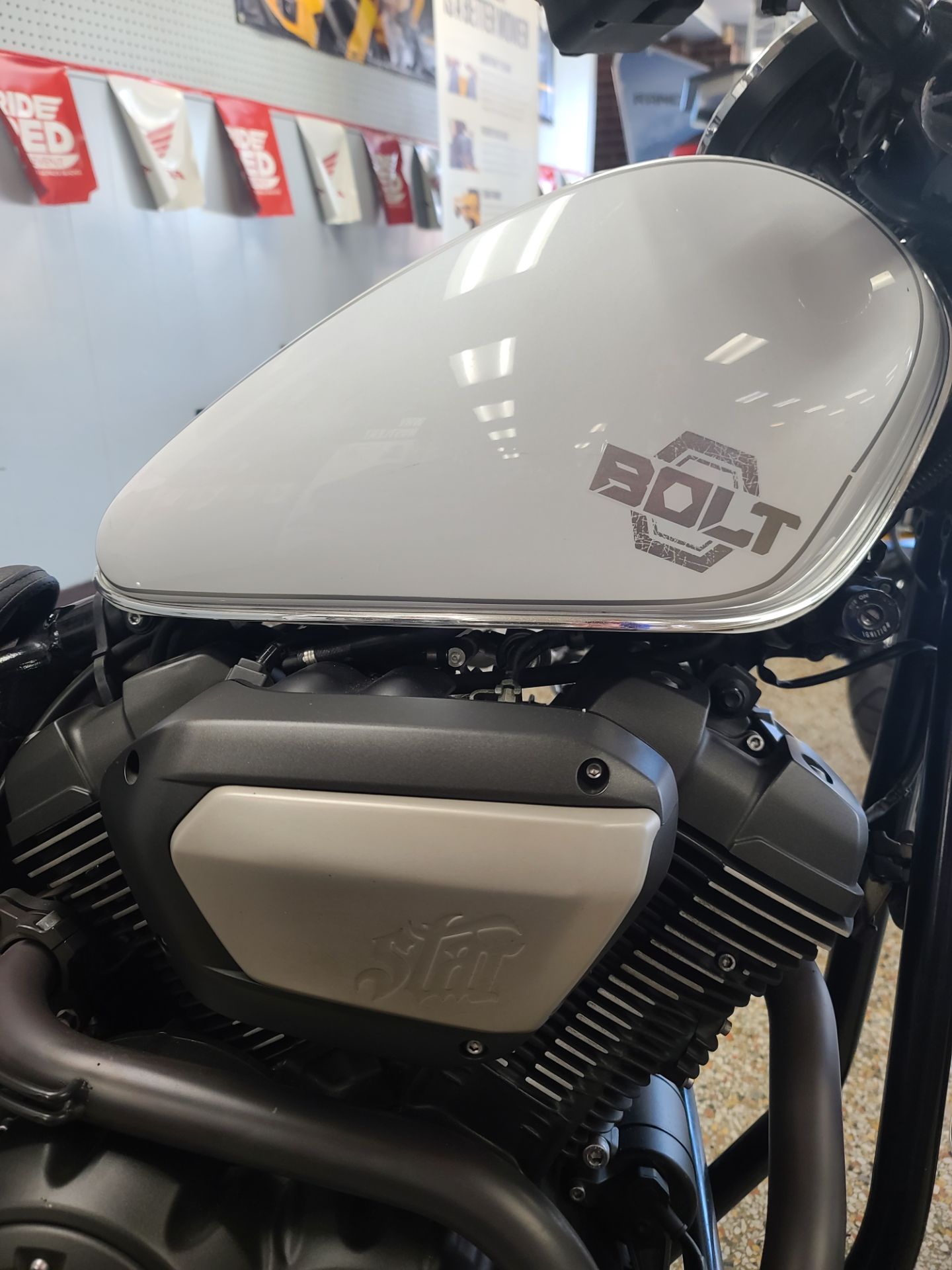 2014 Yamaha Bolt 2