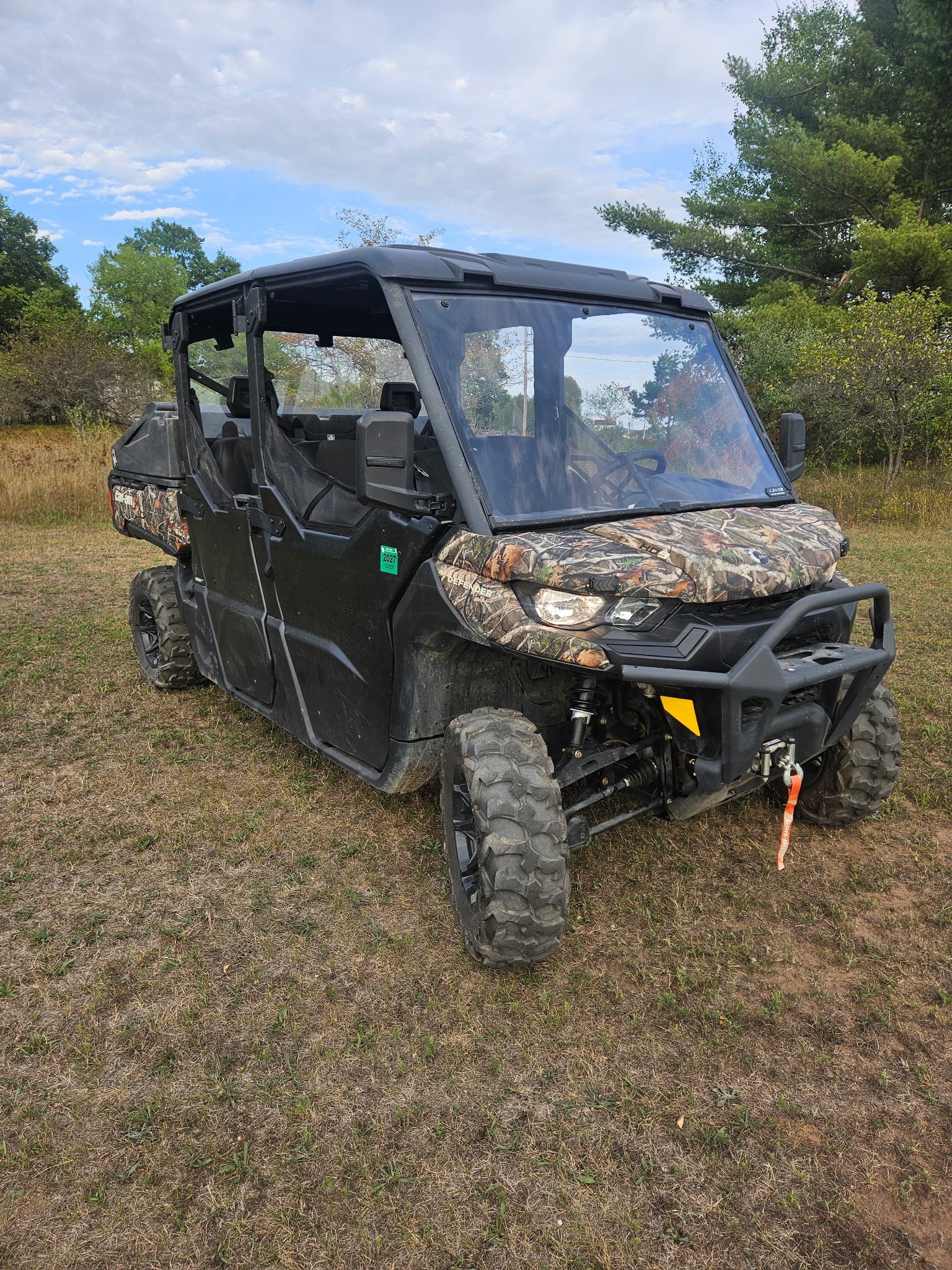 2025 Can-Am™ Defender MAX XT HD9 1