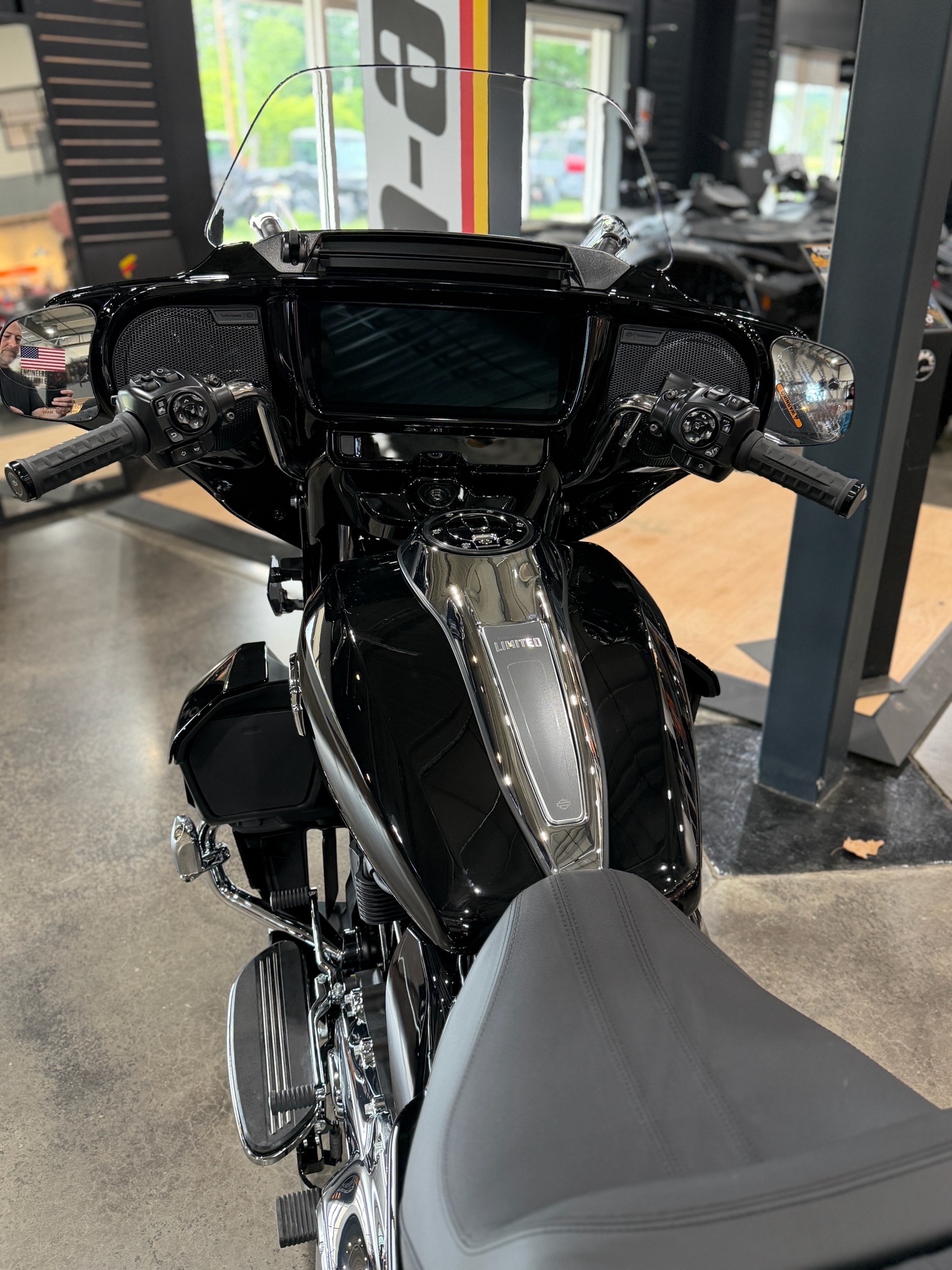 2026 Harley-Davidson Street Glide® 3 Limited 4