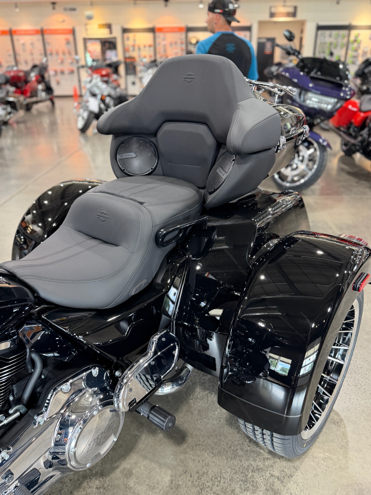 2026 Harley-Davidson Street Glide® 3 Limited 5