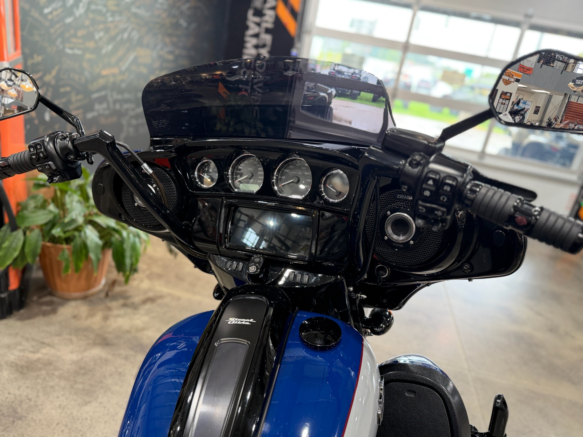2023 Harley-Davidson Street Glide® Special 5