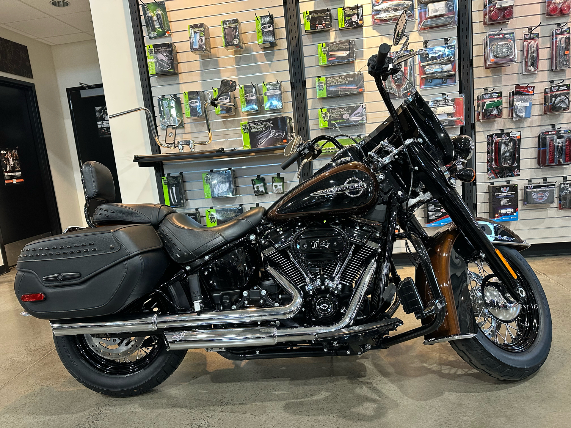 Used 2019 Harley-Davidson Heritage Classic 114 Motorcycle Specs