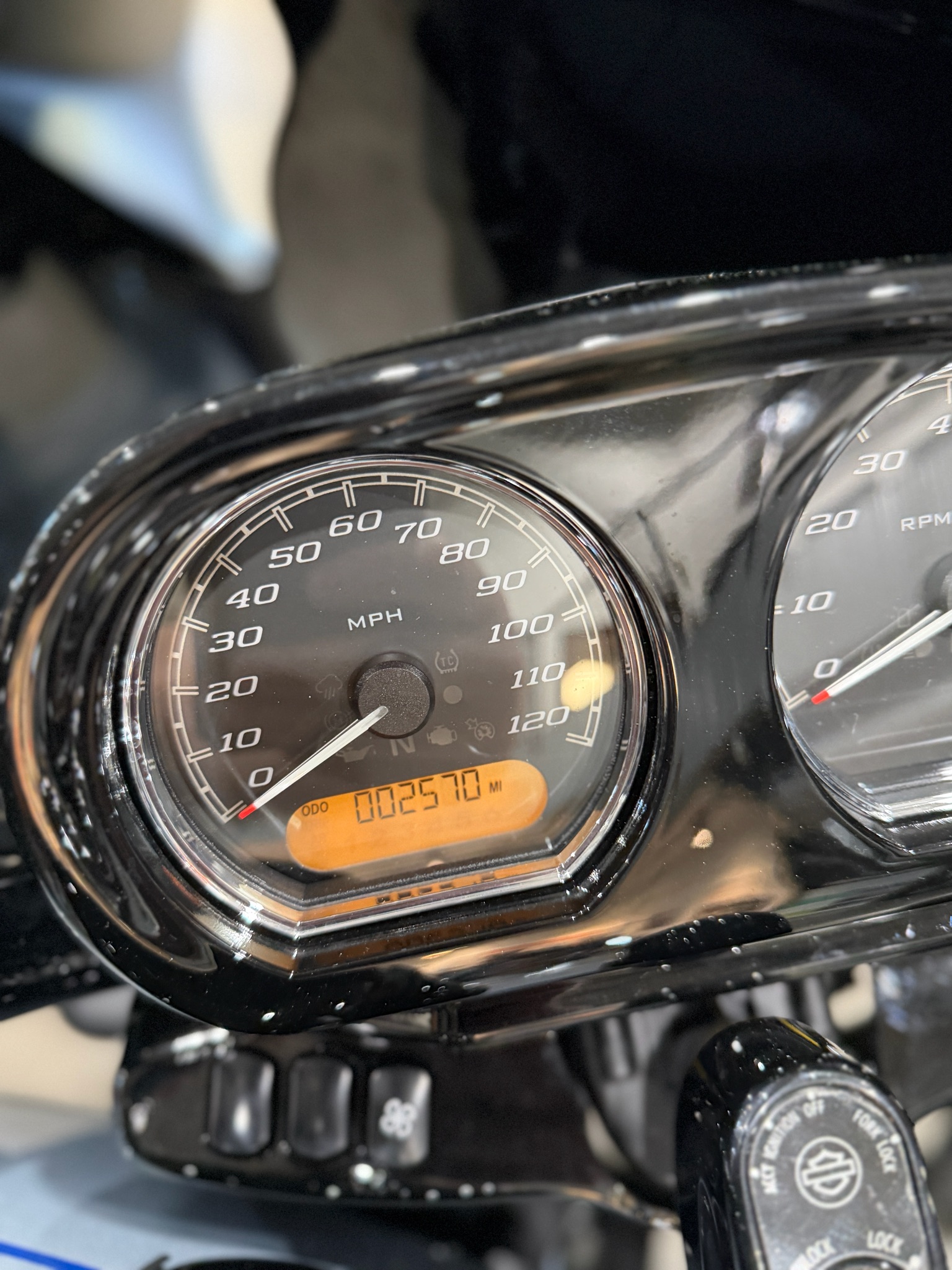 2024 Harley-Davidson Road Glide® 3 8