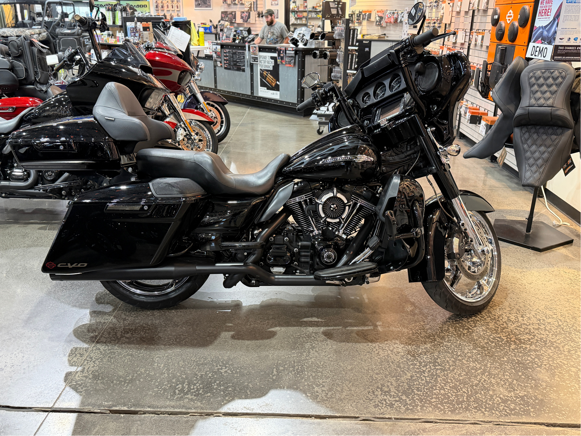 Used 2015 Harley-Davidson CVO™ Street Glide® Motorcycle Specs